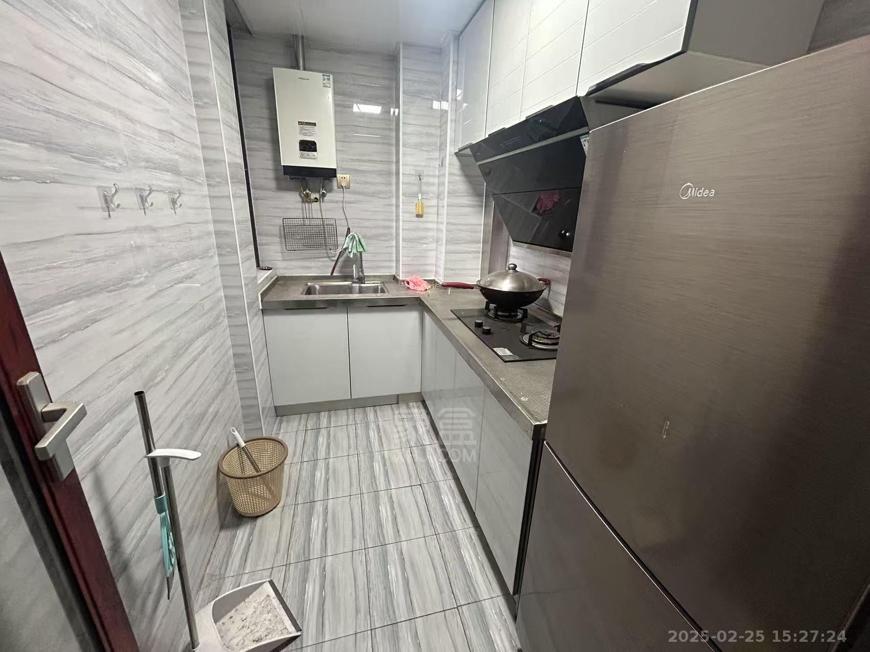 文艺复兴(未来城) 2室2厅1卫 1600.0元/月 文艺复兴(未来城) 2室2厅1卫 1600.0元/月室内图