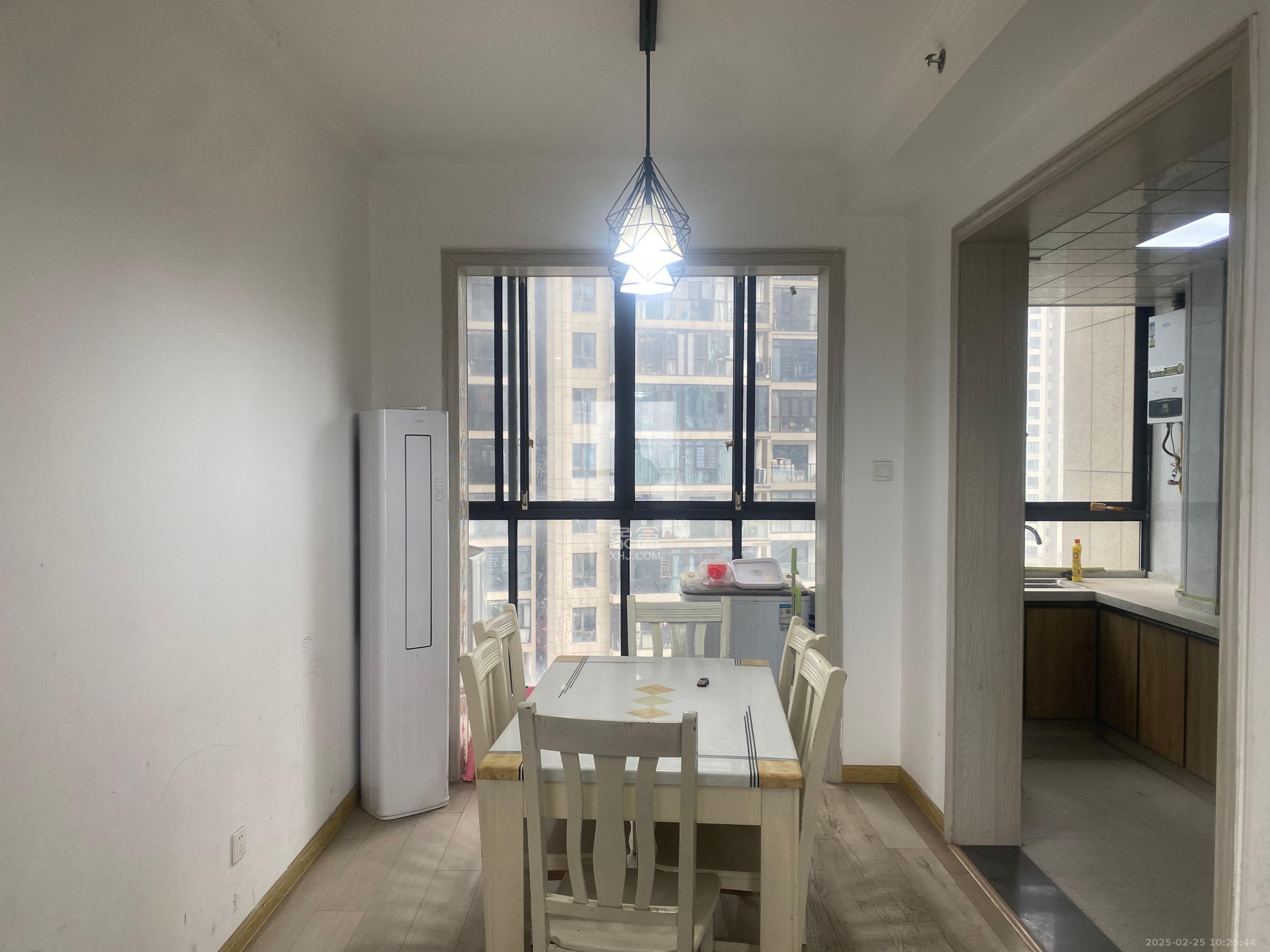 梅溪湖金茂湾 4室2厅2卫 3500.0元/月 梅溪湖金茂湾 4室2厅2卫 3500.0元/月室内图