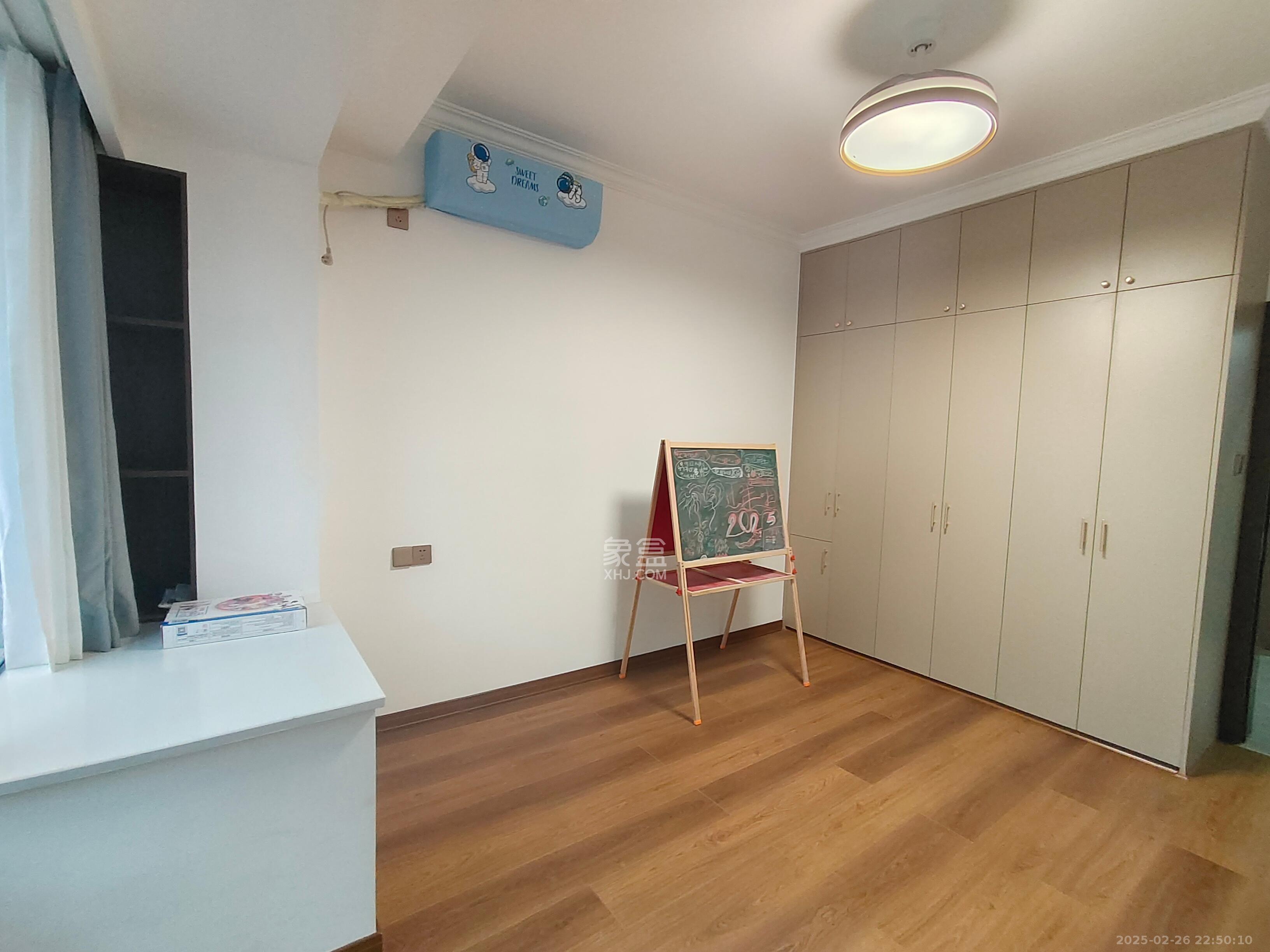 福天星中心（福天星雅苑）  4室2厅2卫    4600.0元/月室内图