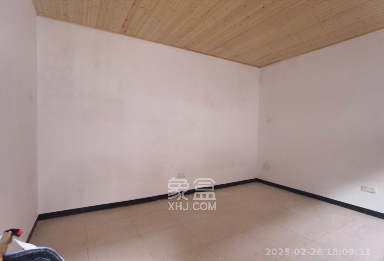 佘家塘、富雅里散盘 6室2厅2卫 4200.0元/月 佘家塘、富雅里散盘 6室2厅2卫 4200.0元/月室内图