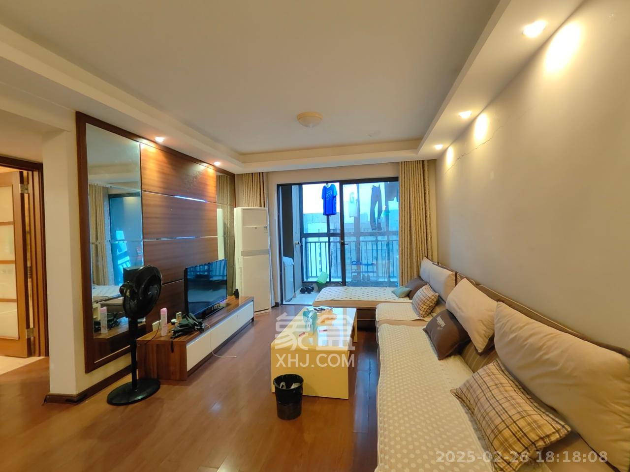 万科城  1室2厅1卫   2300.00元/月室内图