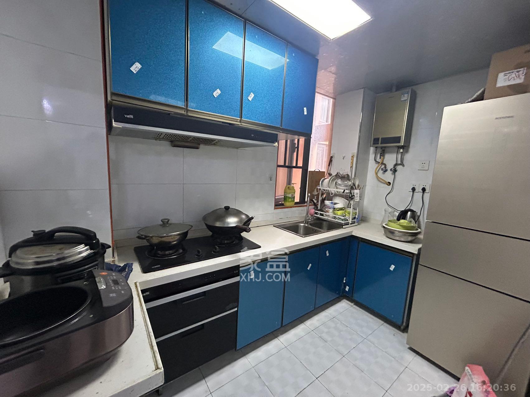 怡海星城 3室2厅2卫 2000.0元/月 怡海星城 3室2厅2卫 2000.0元/月室内图