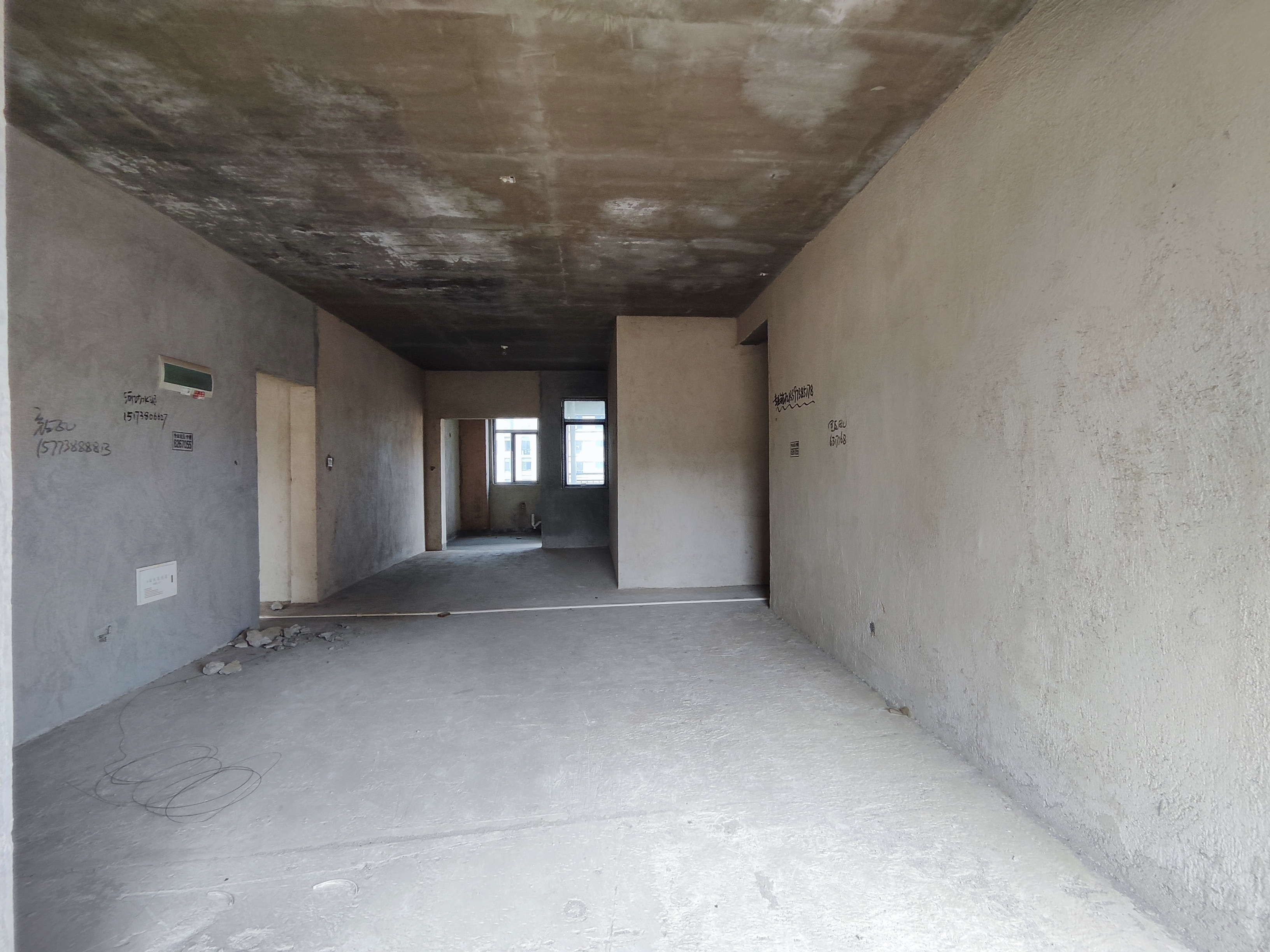 百弘学府城 4室2厅2卫 69.8万 百弘学府城 4室2厅2卫 69.8万客厅