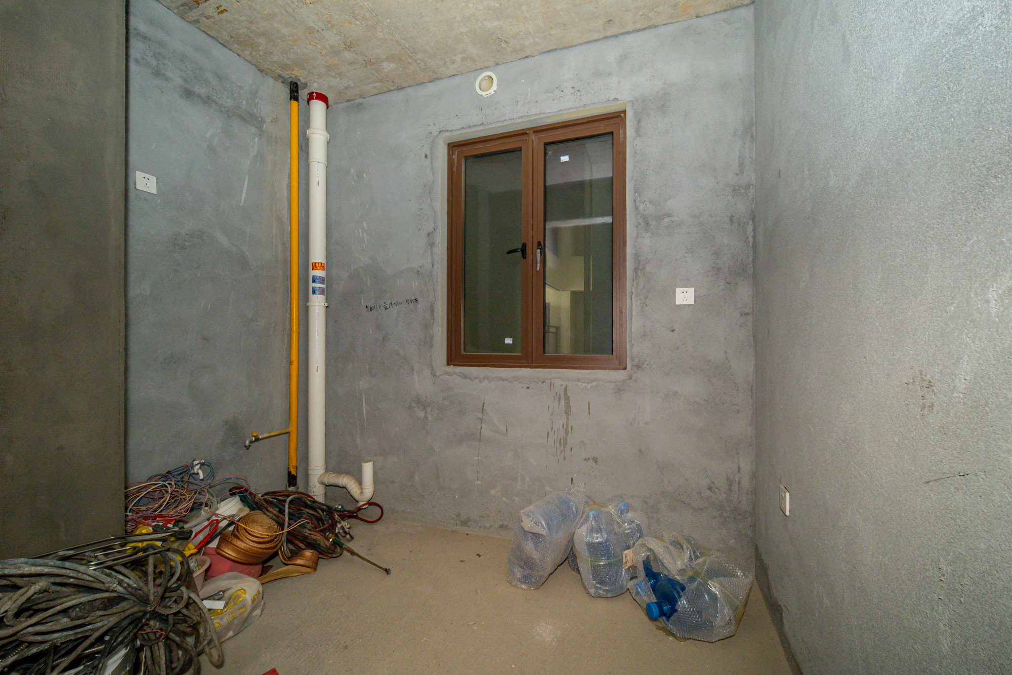 长龙湾 4室2厅2卫 65.8万 长龙湾 4室2厅2卫 65.8万厨房