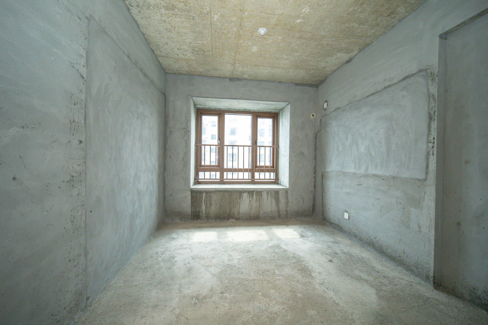 长龙湾 4室2厅2卫 65.8万 长龙湾 4室2厅2卫 65.8万卧室