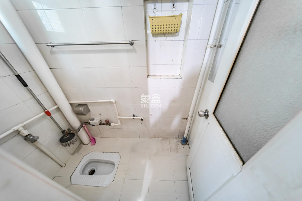 師大新華村  4室2廳2衛(wèi)   145.00萬(wàn)