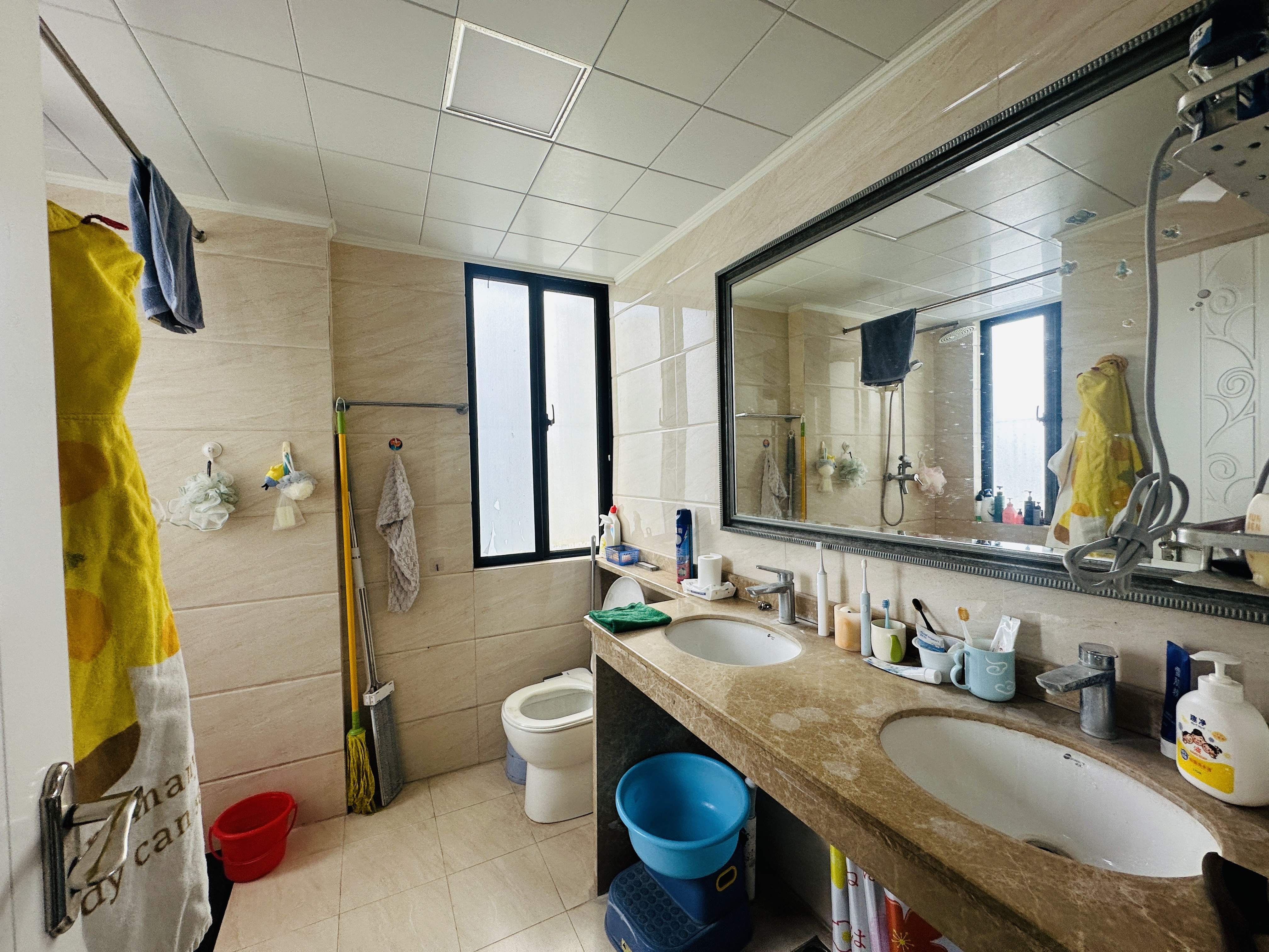 世纪海岸  2室2厅2卫    195.0万 世纪海岸  2室2厅2卫    195.0万卫生间