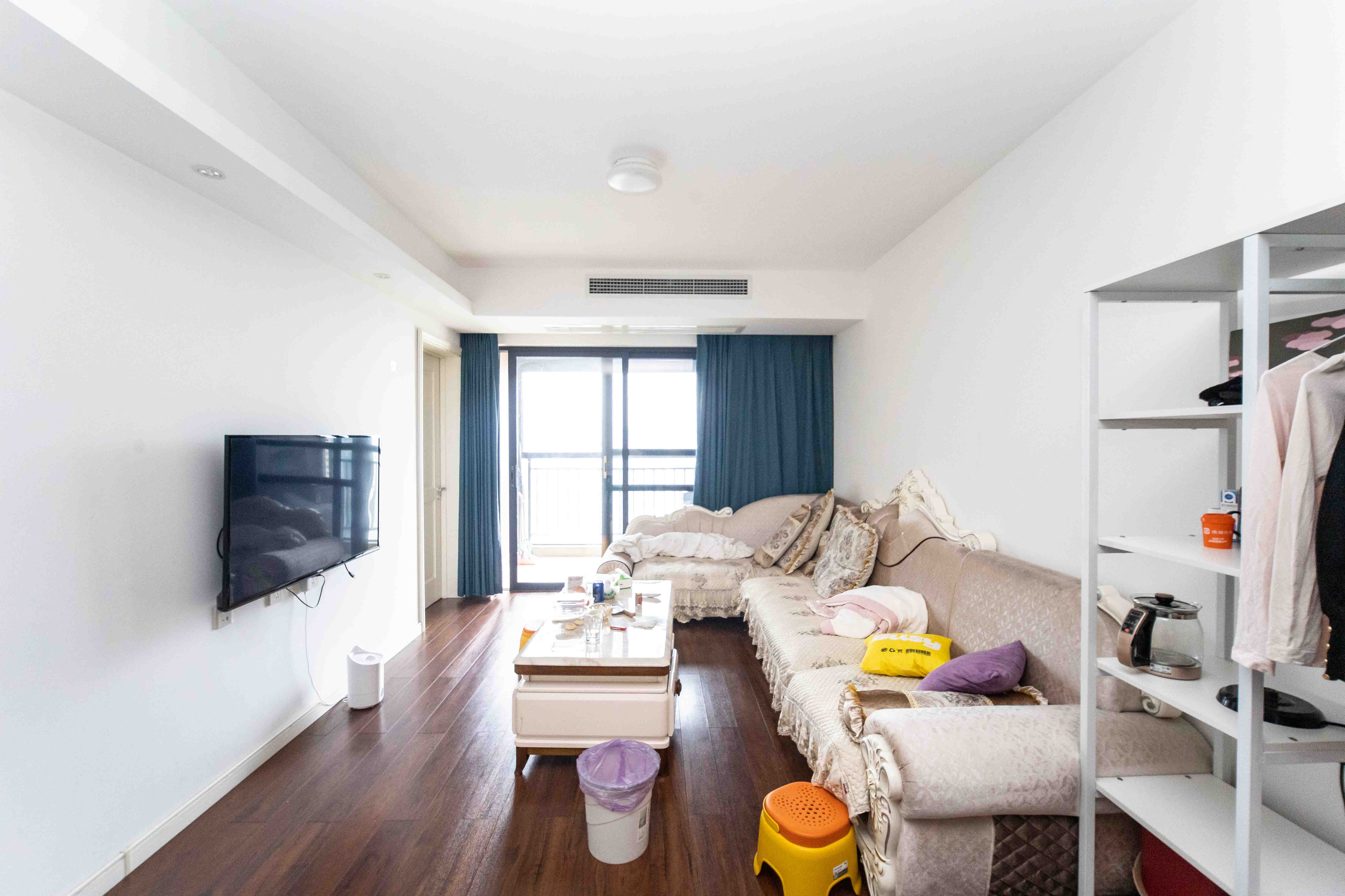 万科金域蓝湾 3室2厅2卫 115.0万 万科金域蓝湾 3室2厅2卫 115.0万客厅