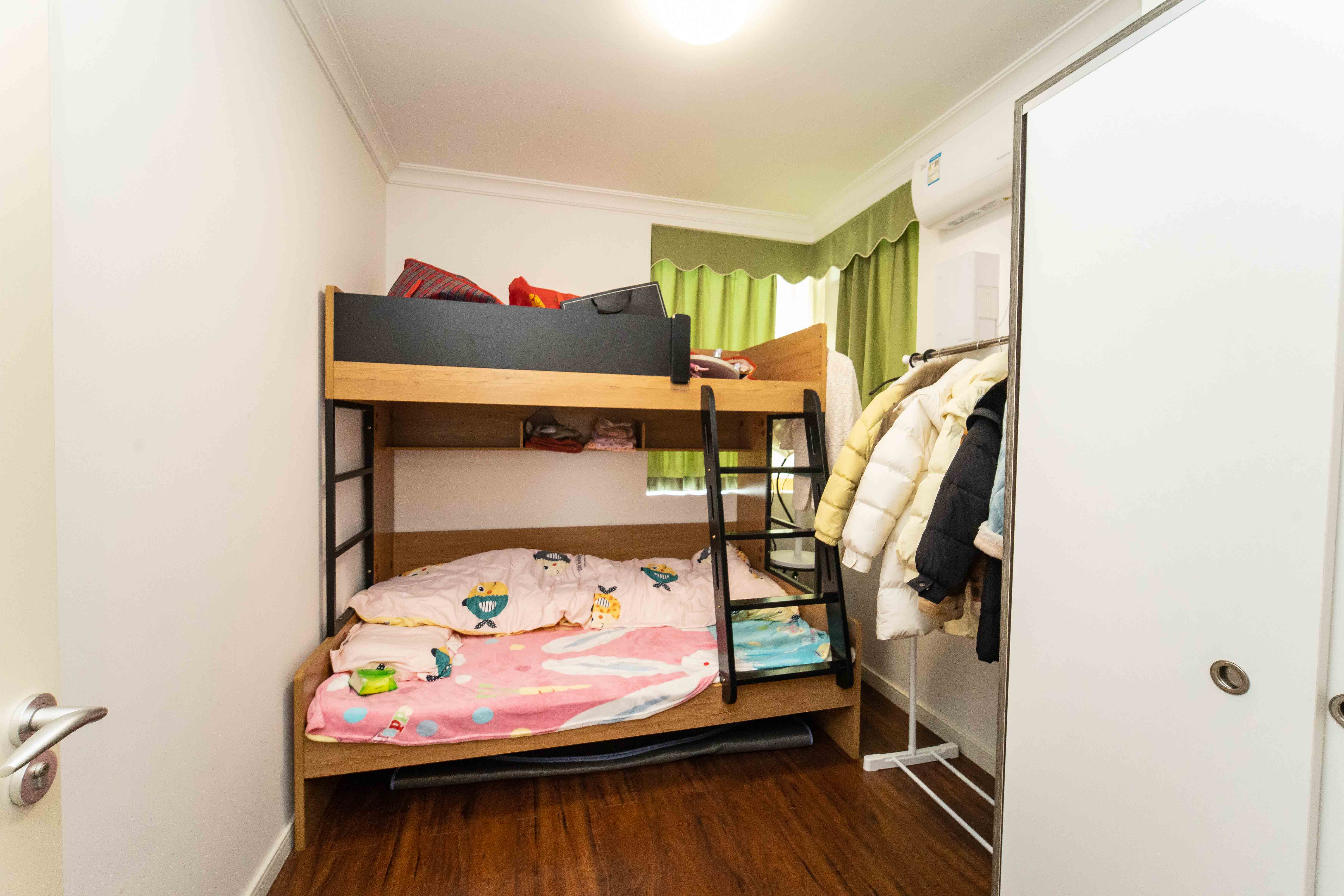 万科金域蓝湾 3室2厅2卫 115.0万 万科金域蓝湾 3室2厅2卫 115.0万卧室