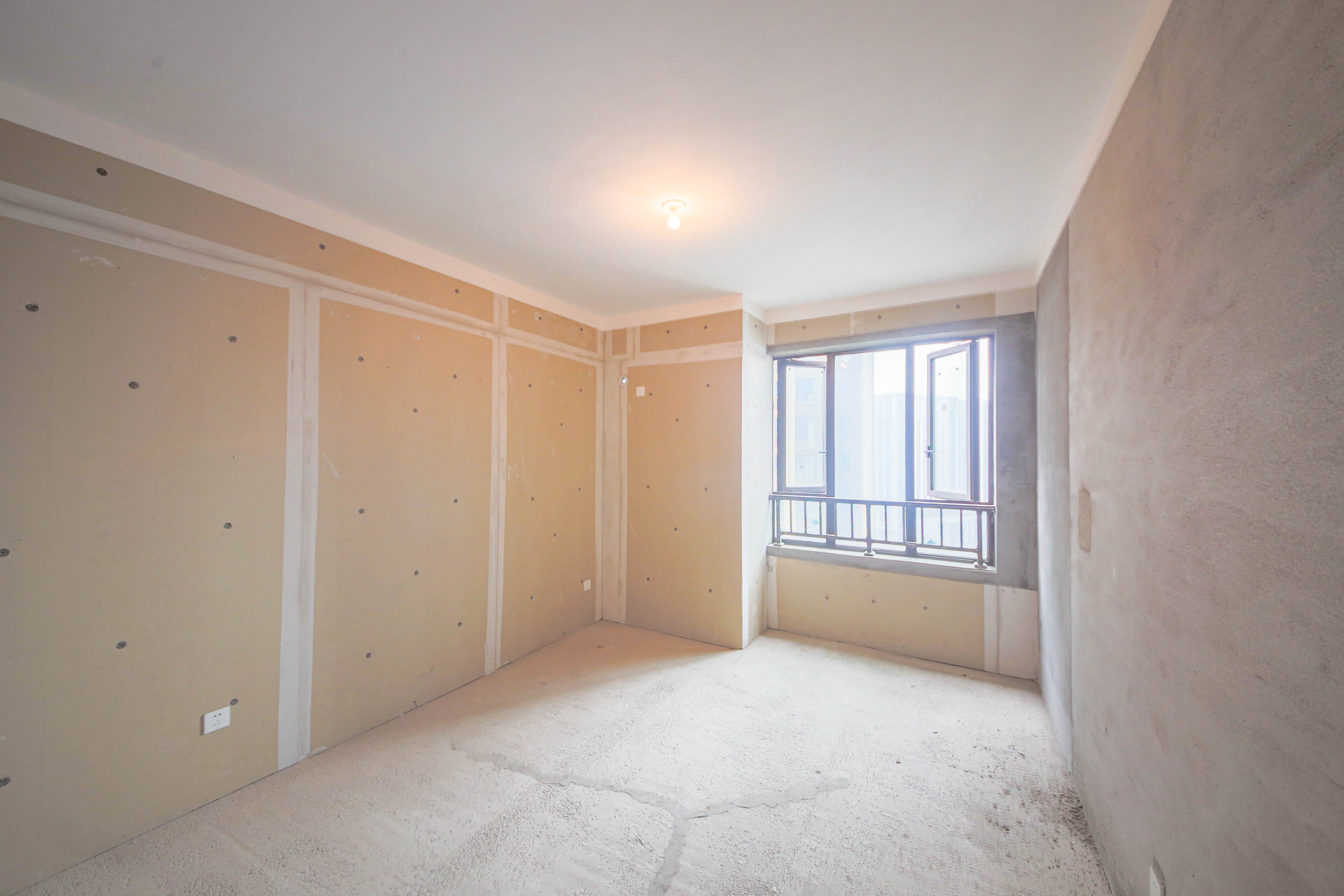 天城国际广场 3室2厅2卫 150.0万 天城国际广场 3室2厅2卫 150.0万卧室