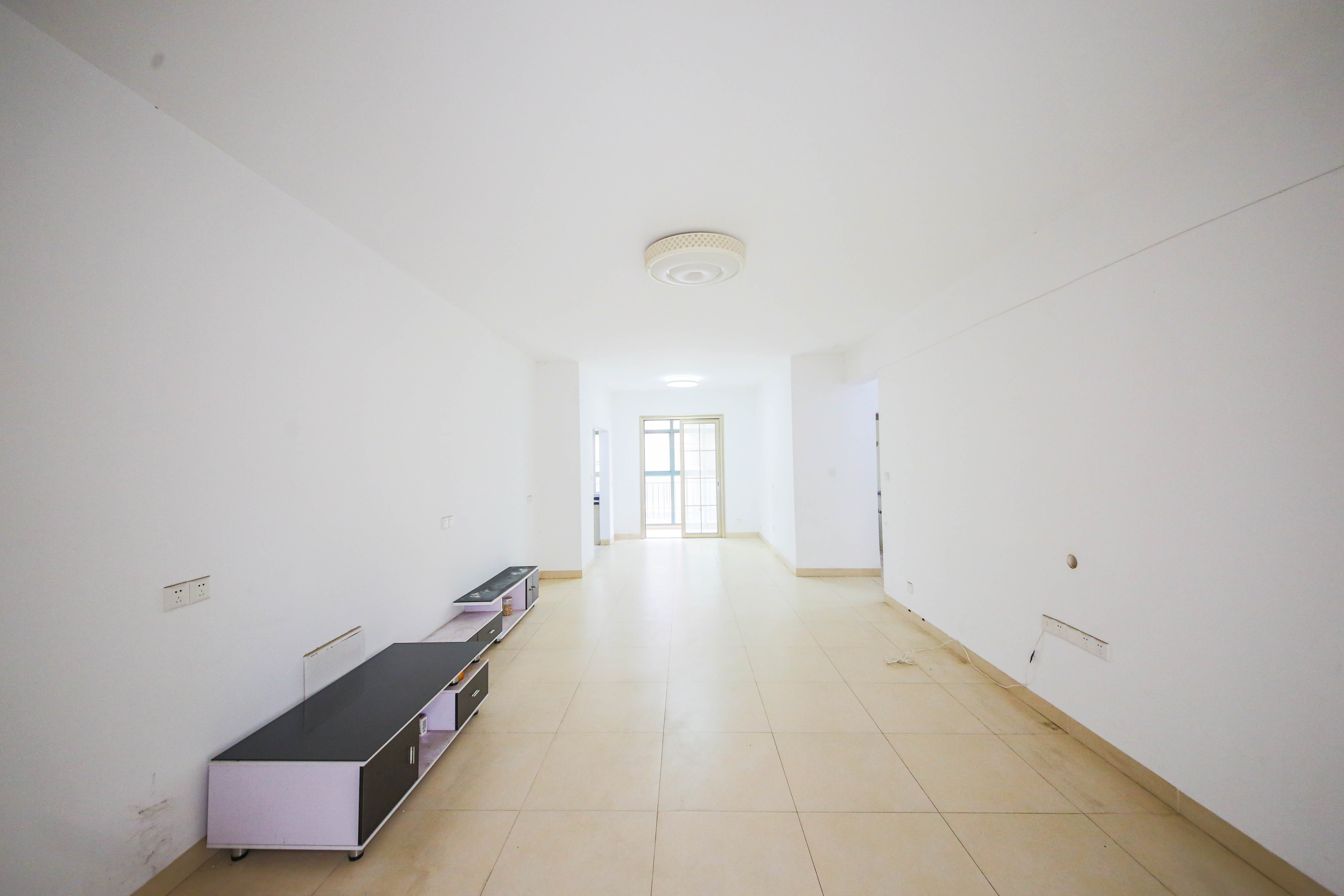 星城荣域 4室2厅2卫 188.0万 星城荣域 4室2厅2卫 188.0万客厅