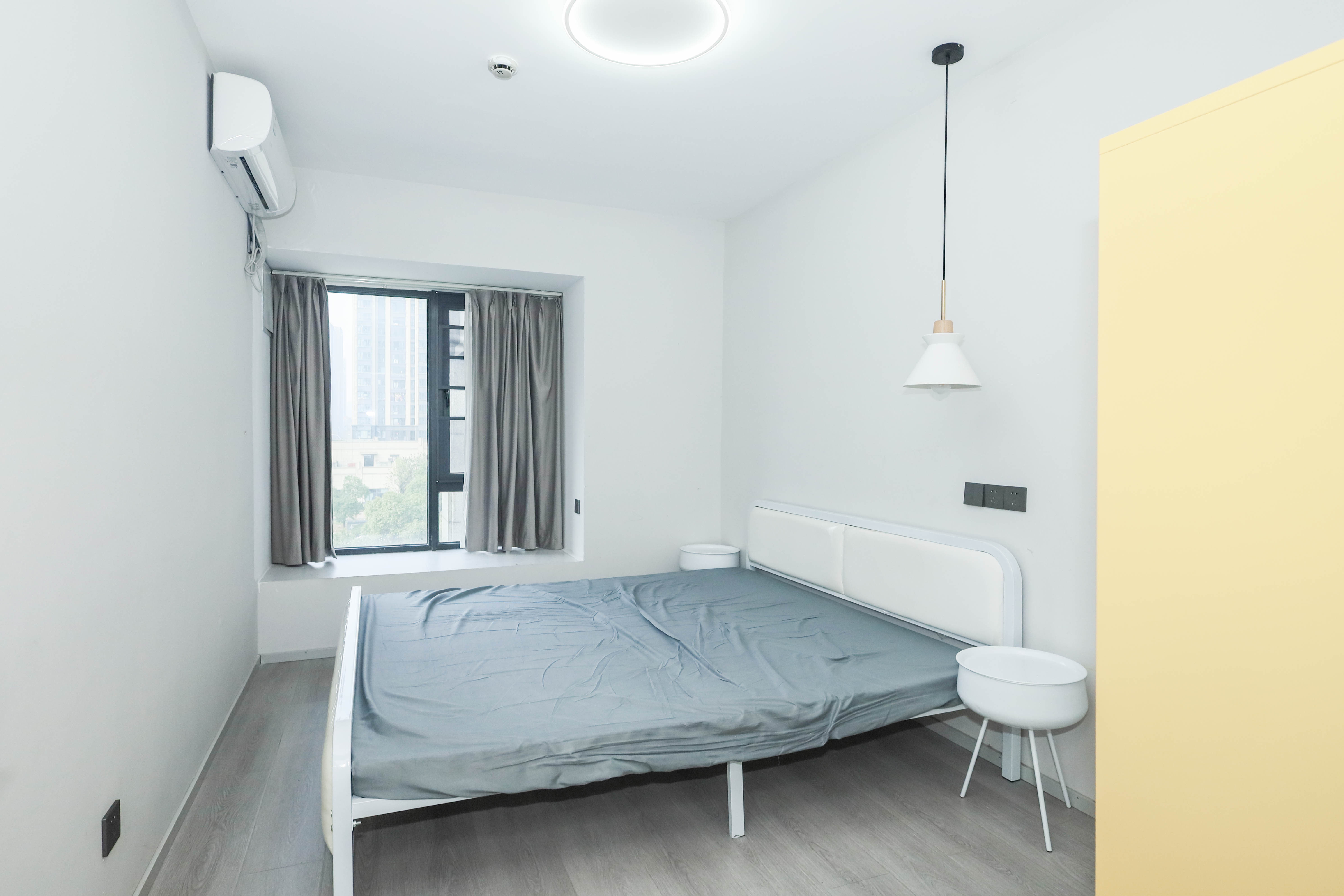 南山梅溪一方 4室2厅2卫 137.0万 南山梅溪一方 4室2厅2卫 137.0万卧室