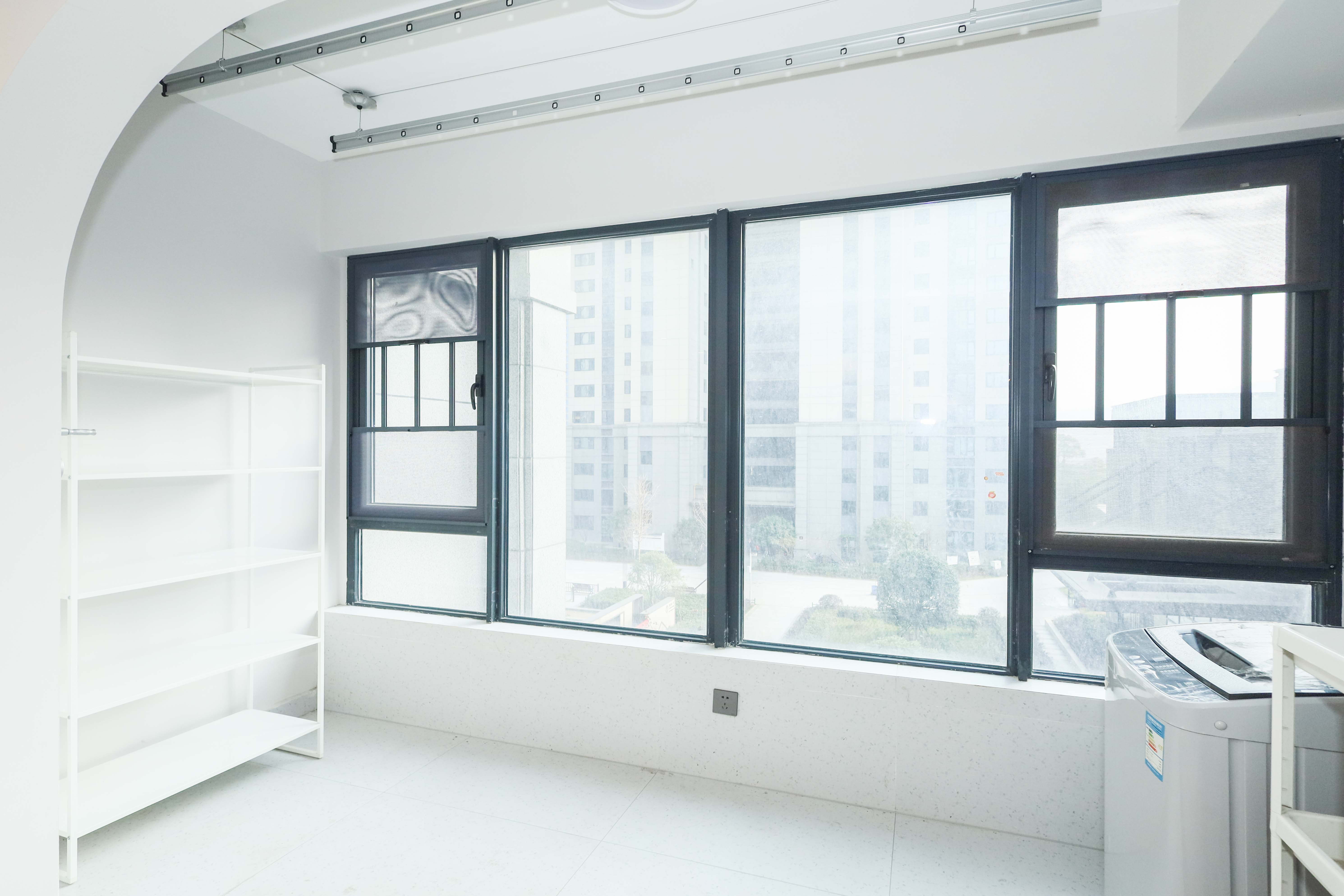 南山梅溪一方 4室2厅2卫 137.0万 南山梅溪一方 4室2厅2卫 137.0万阳台