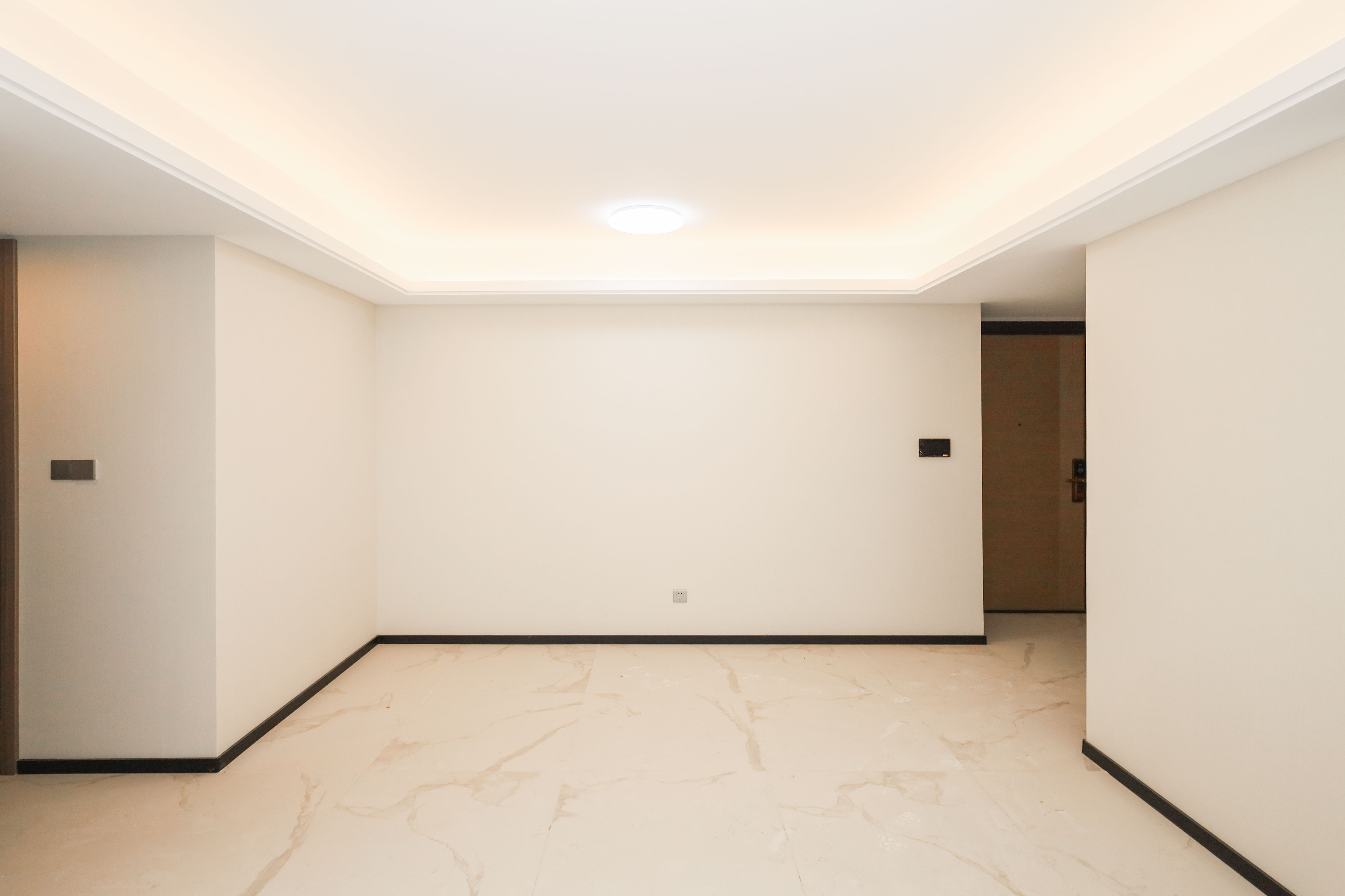 中海阅溪府 3室2厅2卫 145.0万 中海阅溪府 3室2厅2卫 145.0万客厅