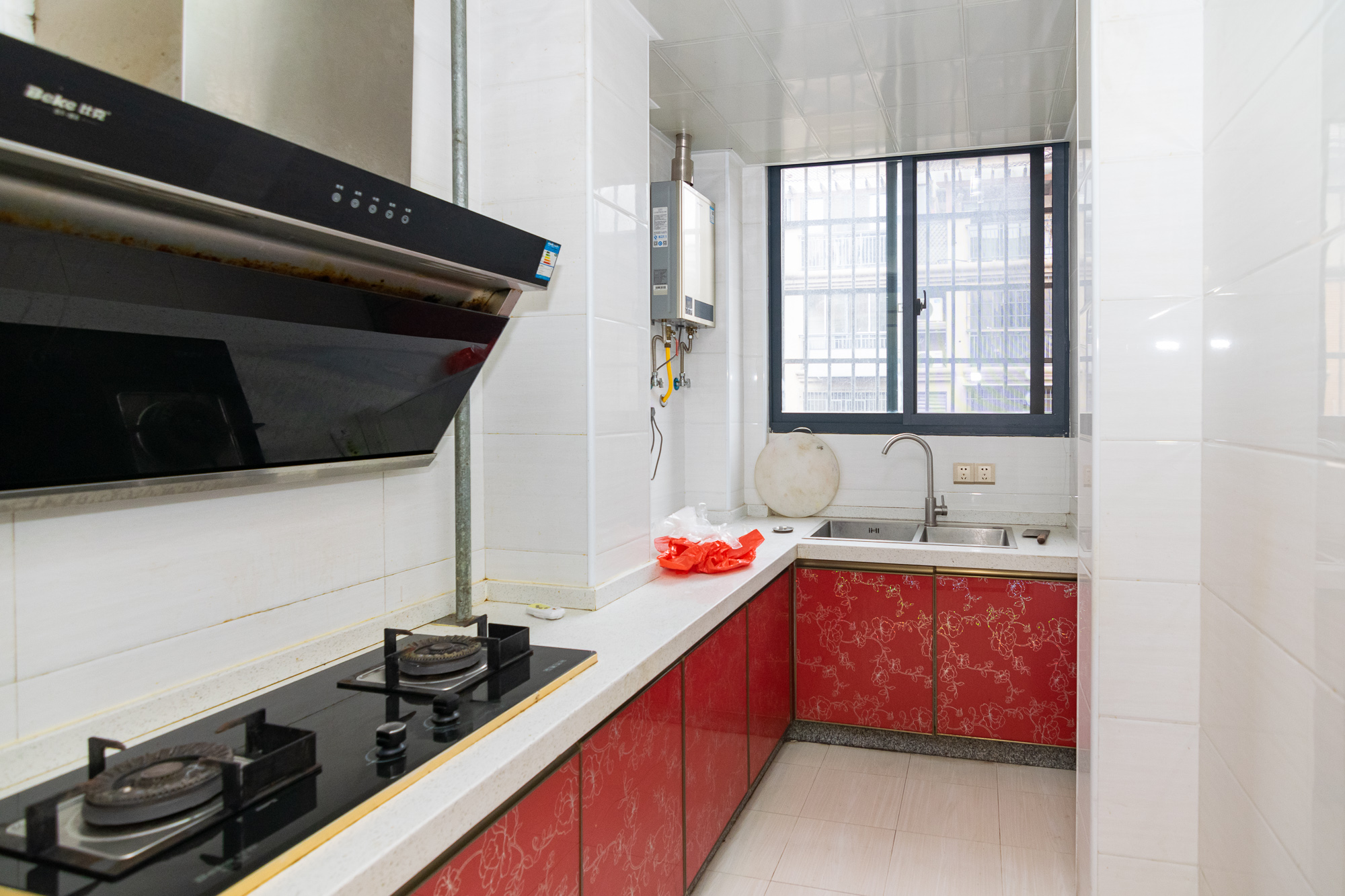 澳海澜庭 3室2厅2卫 59.8万 澳海澜庭 3室2厅2卫 59.8万厨房