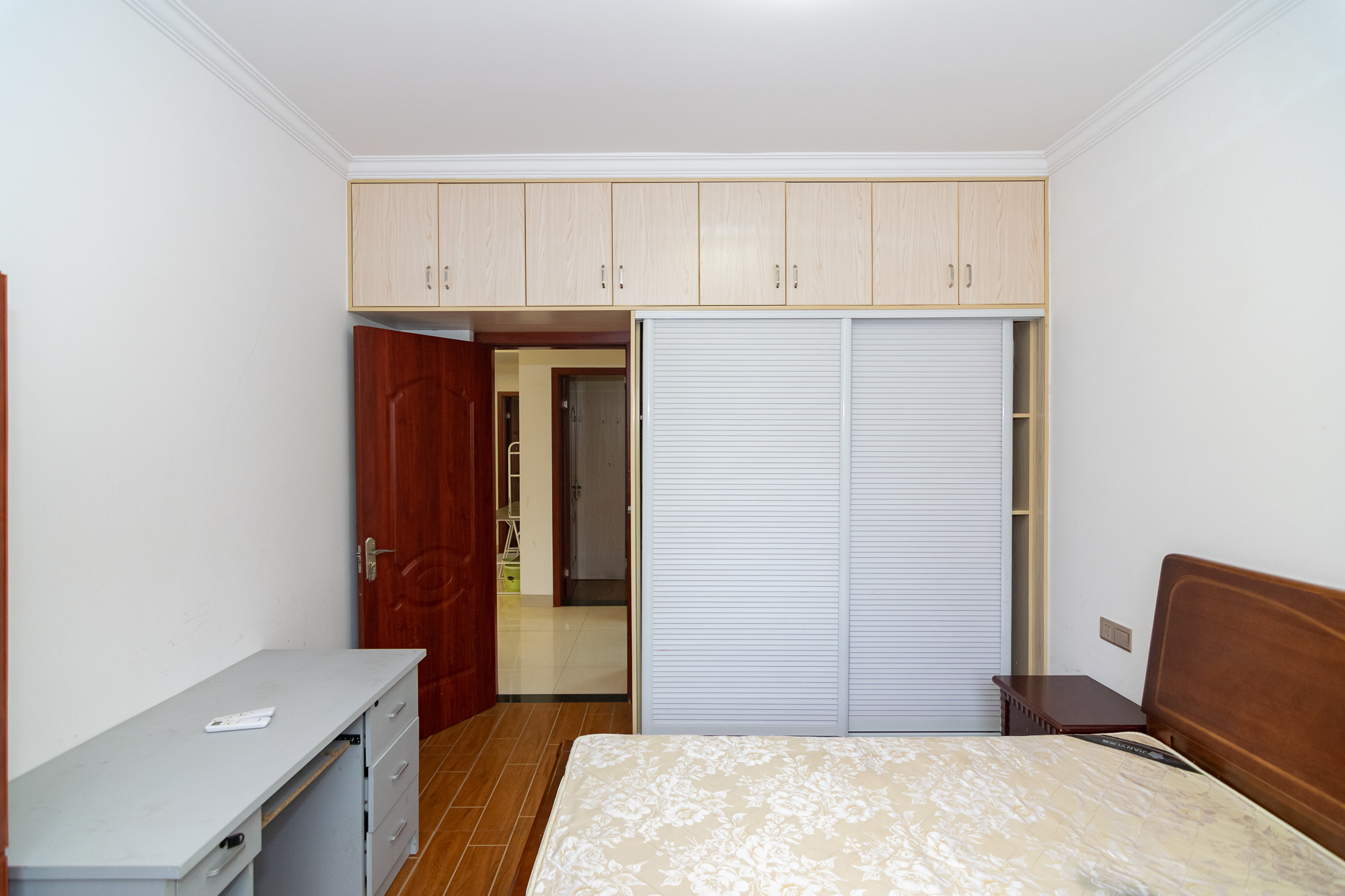 澳海澜庭 3室2厅2卫 59.8万 澳海澜庭 3室2厅2卫 59.8万卧室