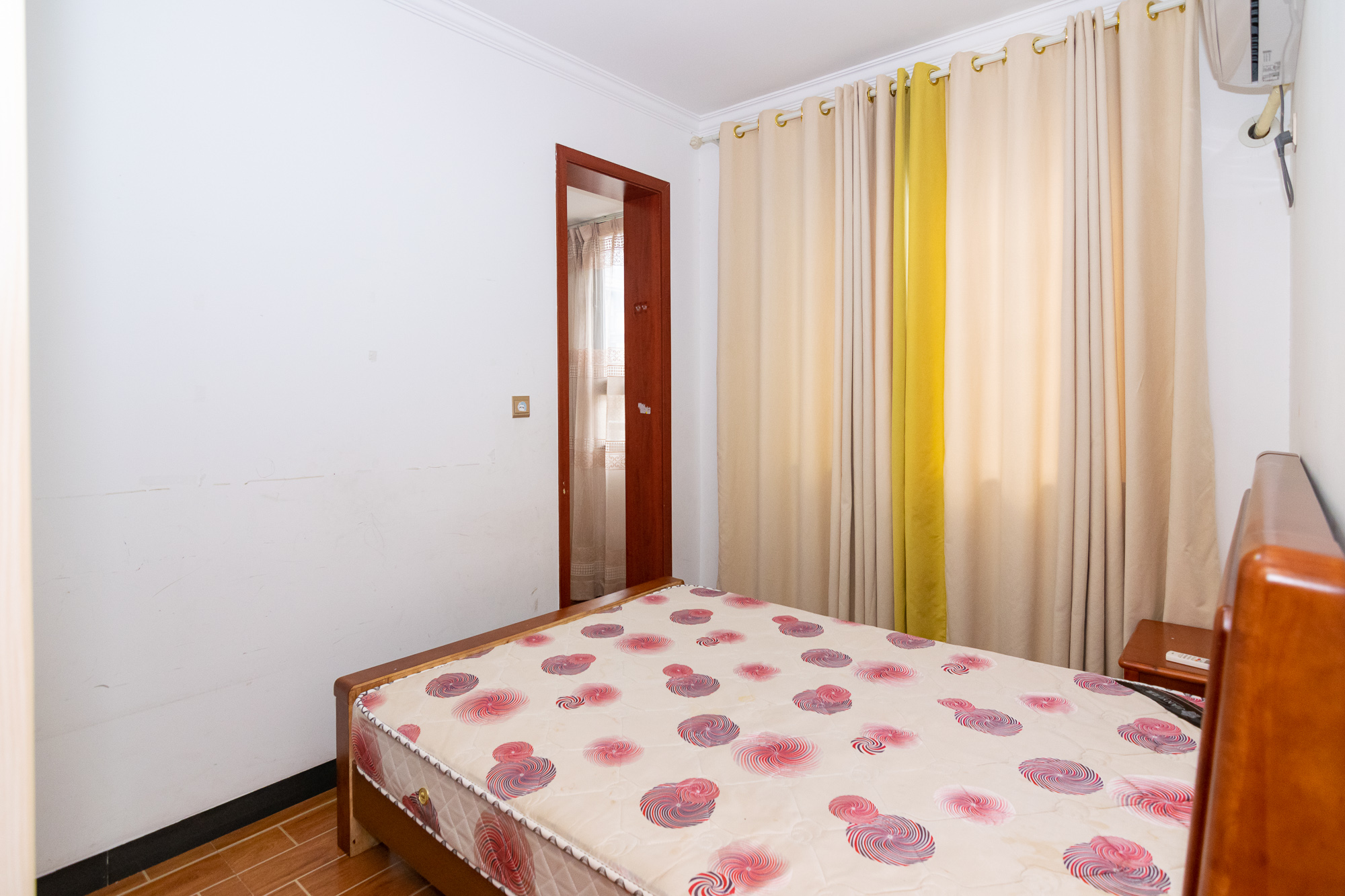 澳海澜庭 3室2厅2卫 59.8万 澳海澜庭 3室2厅2卫 59.8万卧室