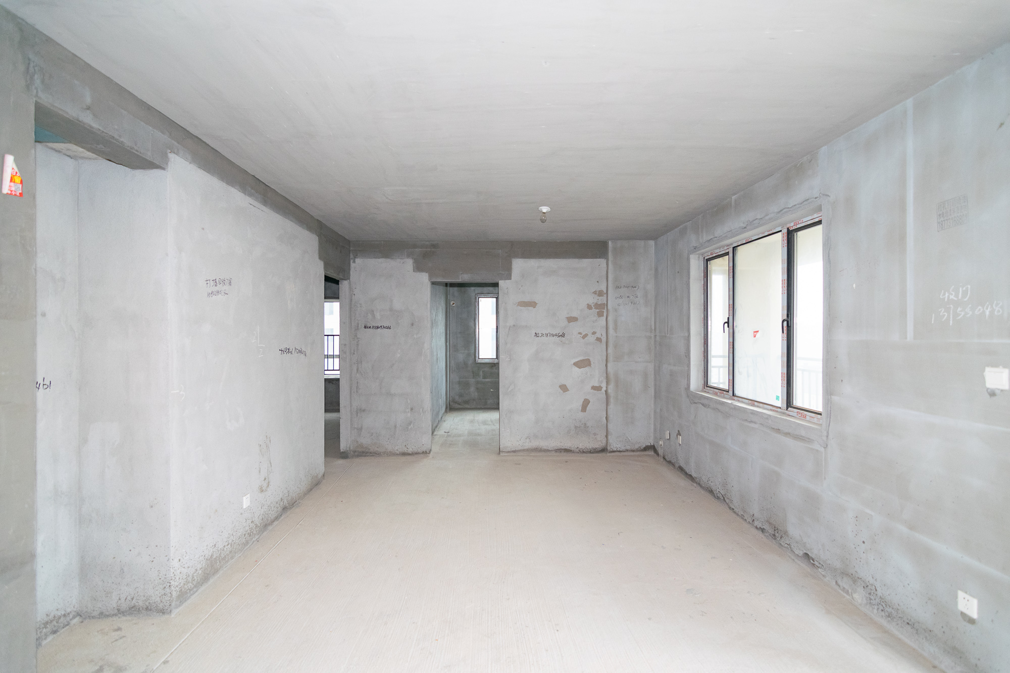 澳海望洲府 4室2厅2卫 72.0万 澳海望洲府 4室2厅2卫 72.0万客厅