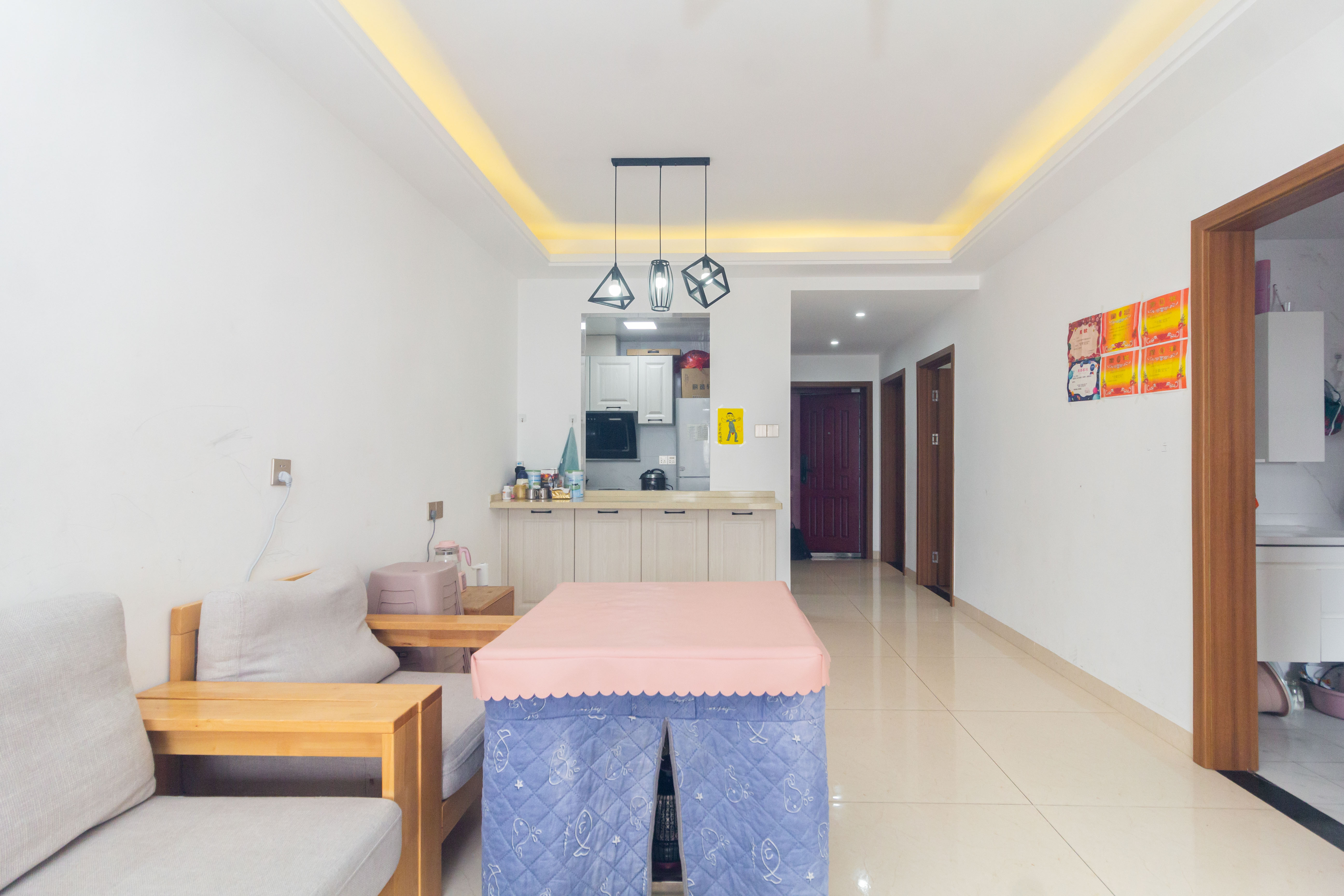 中交中央公园D4区  3室2厅1卫    95.0万 中交中央公园D4区  3室2厅1卫    95.0万客厅