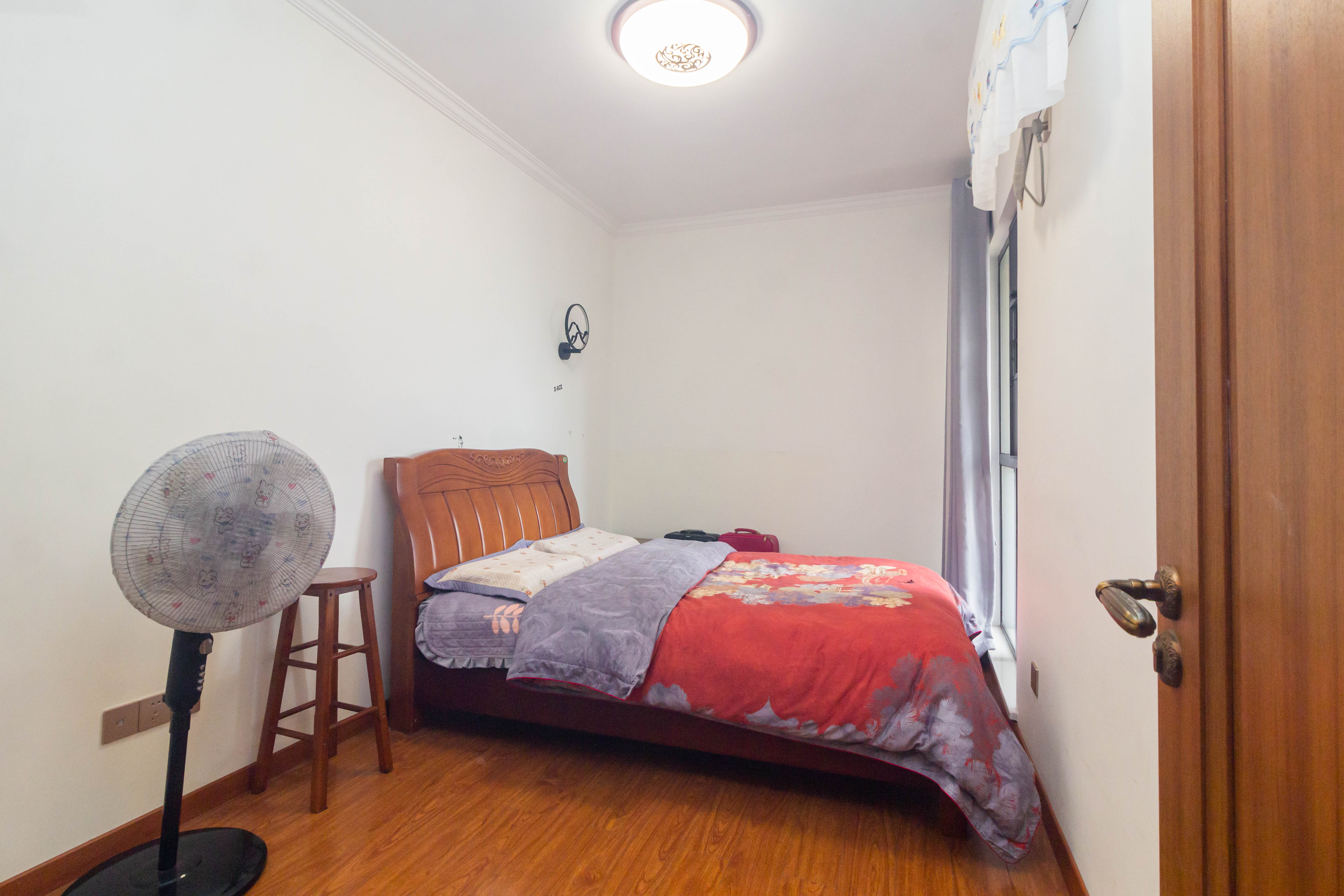 中交中央公园D4区  3室2厅1卫    95.0万 中交中央公园D4区  3室2厅1卫    95.0万卧室