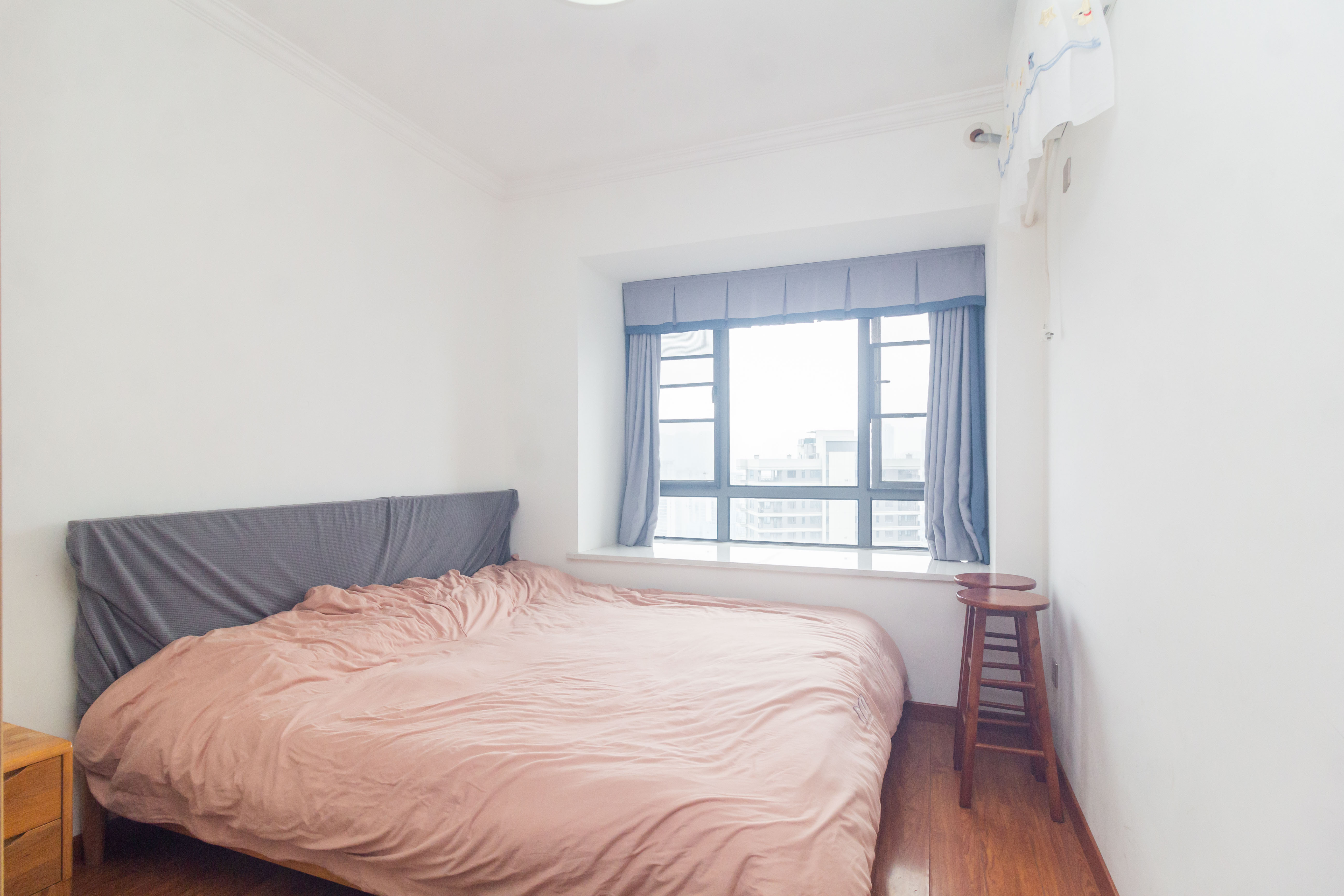 中交中央公园D4区  3室2厅1卫    95.0万 中交中央公园D4区  3室2厅1卫    95.0万卧室