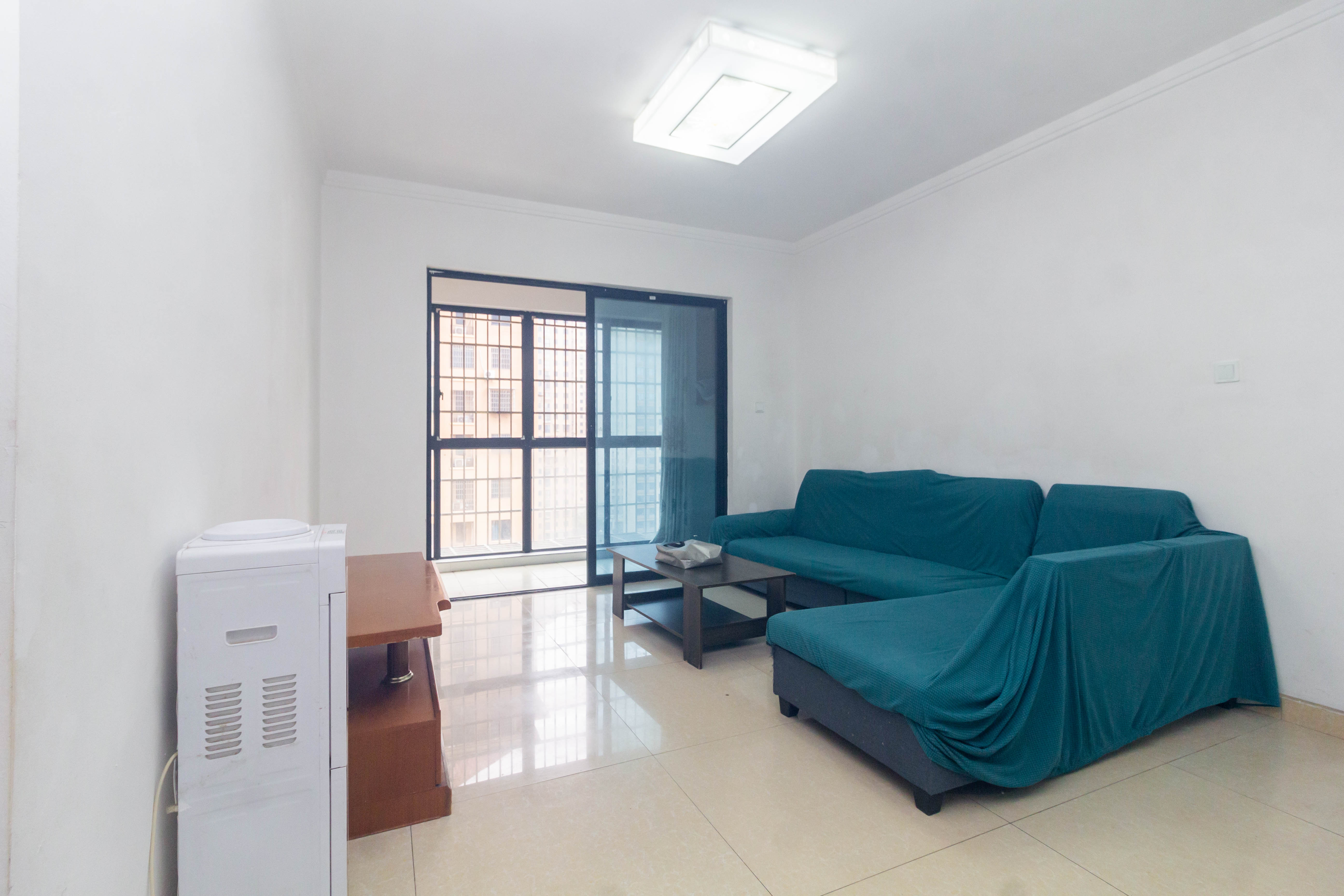 紫御江山  3室2厅1卫    75.0万客厅