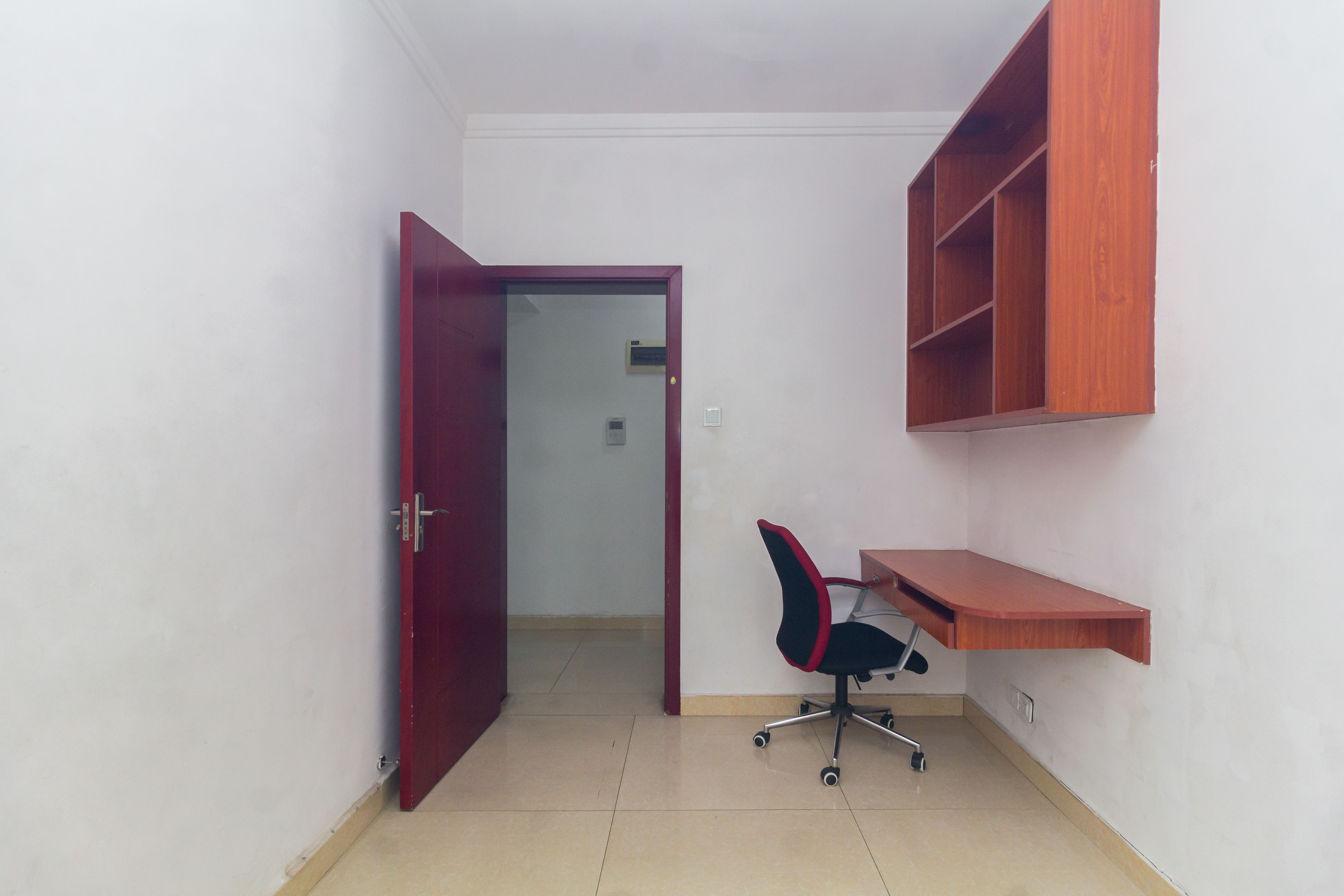 紫御江山  3室2厅1卫    75.0万 紫御江山  3室2厅1卫    75.0万卧室