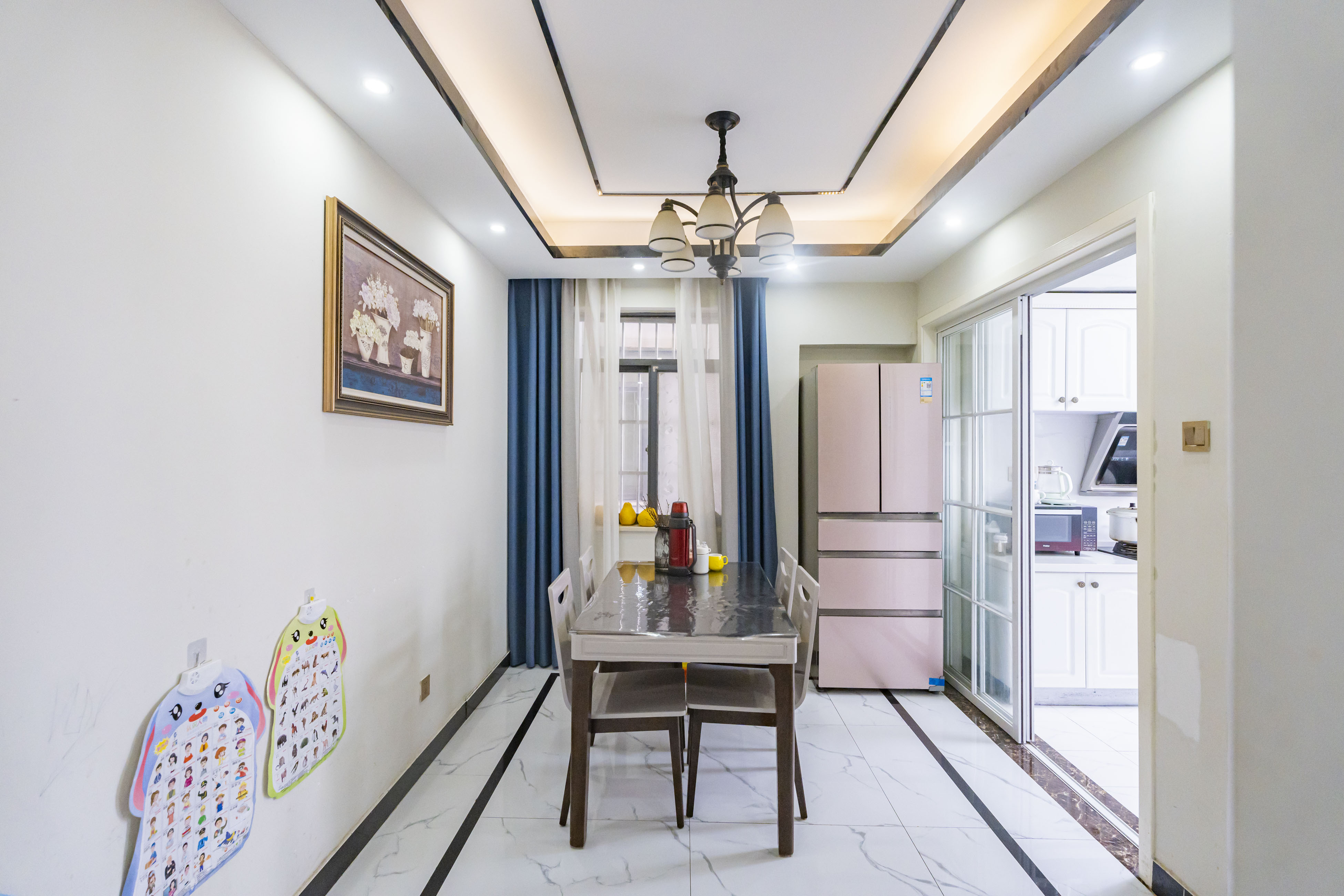 万煦园  4室2厅2卫    110.0万 万煦园  4室2厅2卫    110.0万客厅