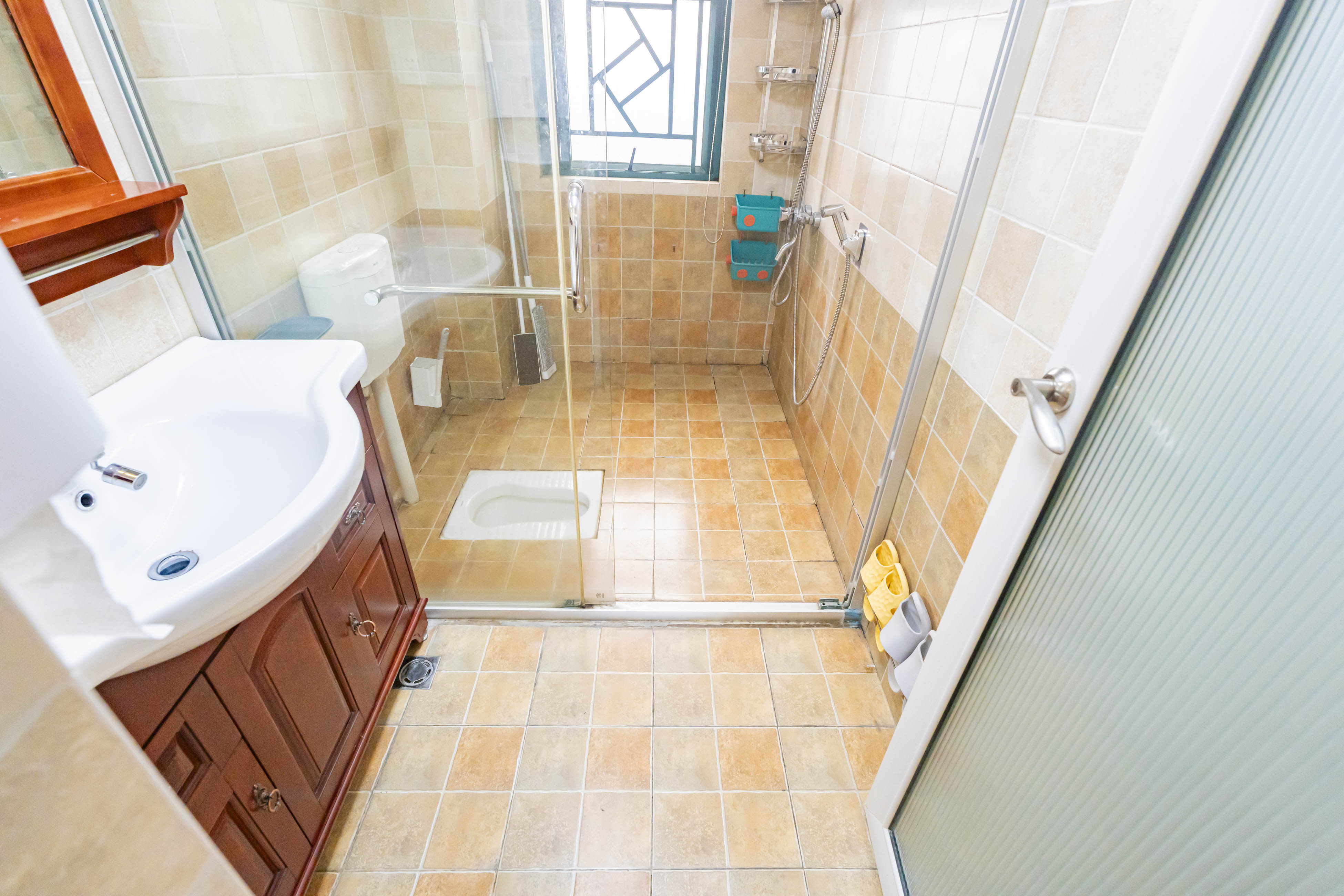 维一星城原山苑  3室2厅2卫    115.0万卫生间