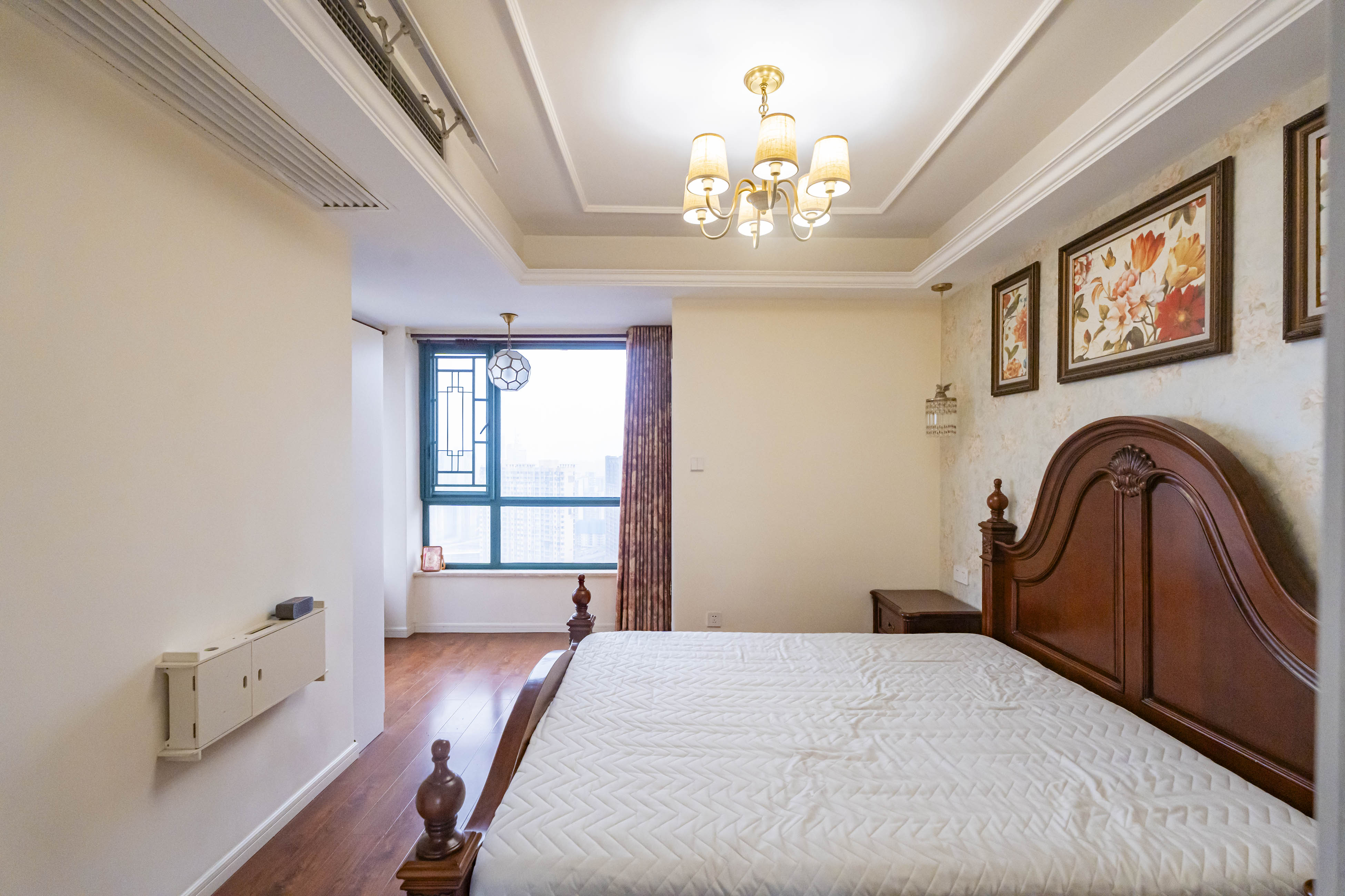 维一星城原山苑  3室2厅2卫    115.0万卧室