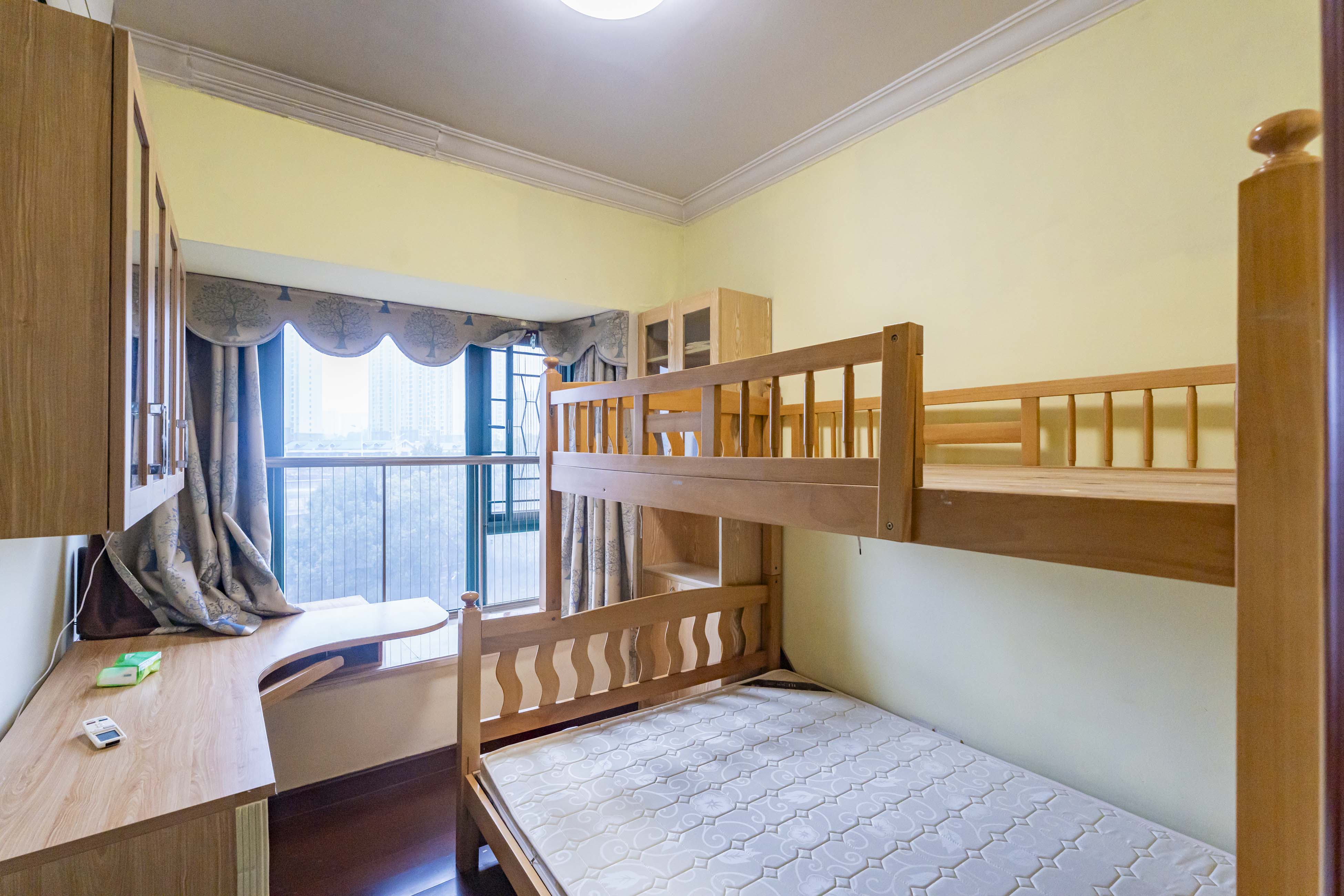 恒大雅苑  3室2厅2卫    92.0万卧室