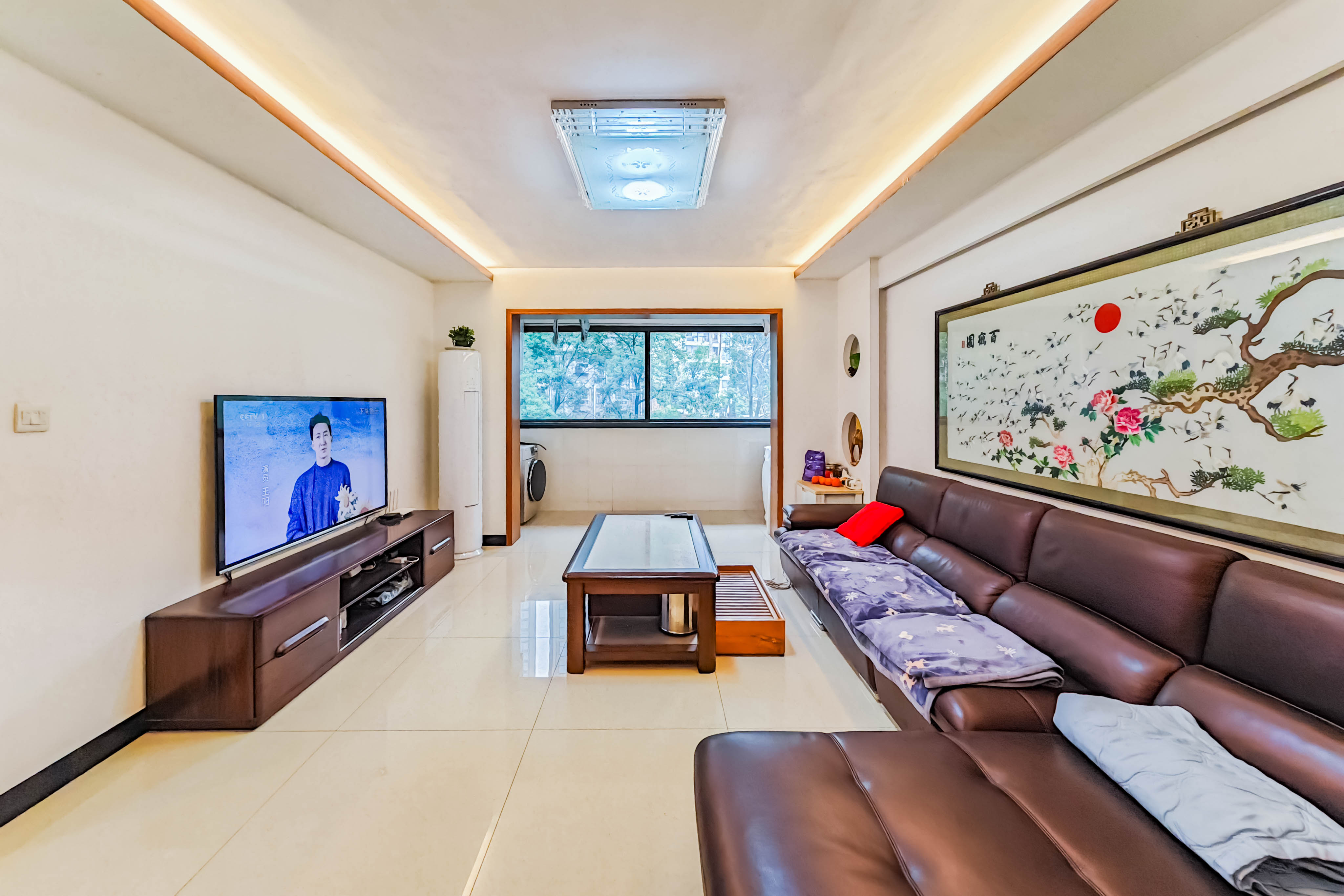 龙吉湾小区(龙瑞尚苑) 2室2厅1卫 53.0万 龙吉湾小区(龙瑞尚苑) 2室2厅1卫 53.0万客厅