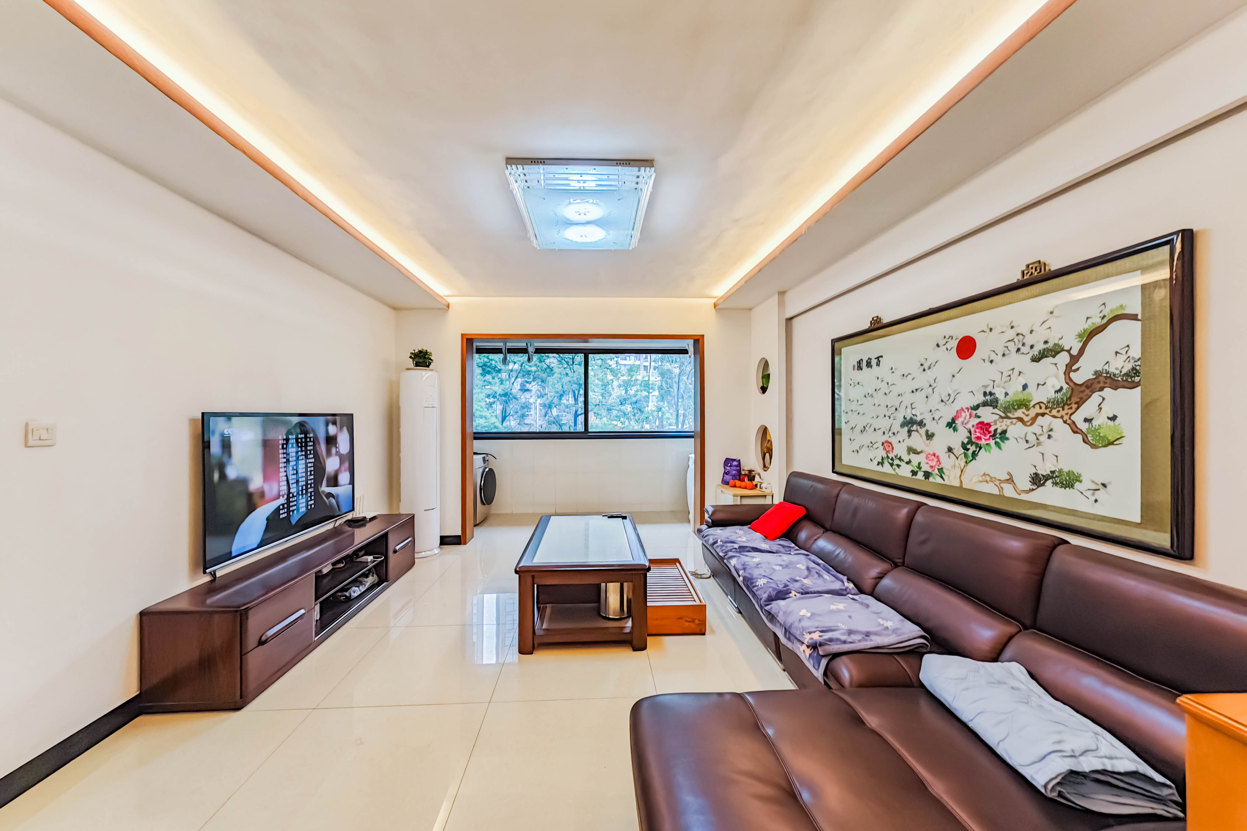 龙吉湾小区(龙瑞尚苑) 2室2厅1卫 53.0万 龙吉湾小区(龙瑞尚苑) 2室2厅1卫 53.0万客厅