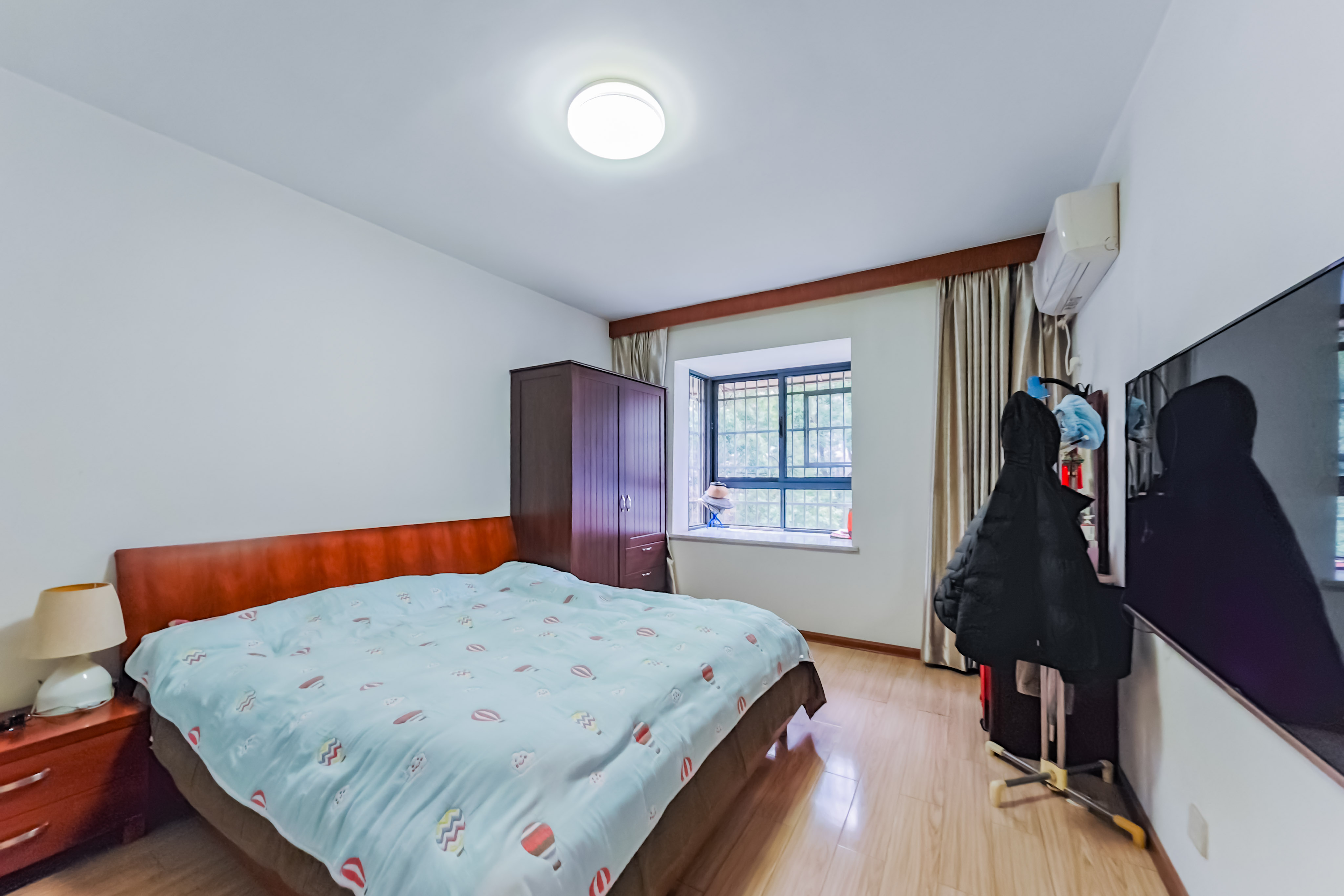 龙吉湾小区(龙瑞尚苑) 2室2厅1卫 53.0万 龙吉湾小区(龙瑞尚苑) 2室2厅1卫 53.0万卧室