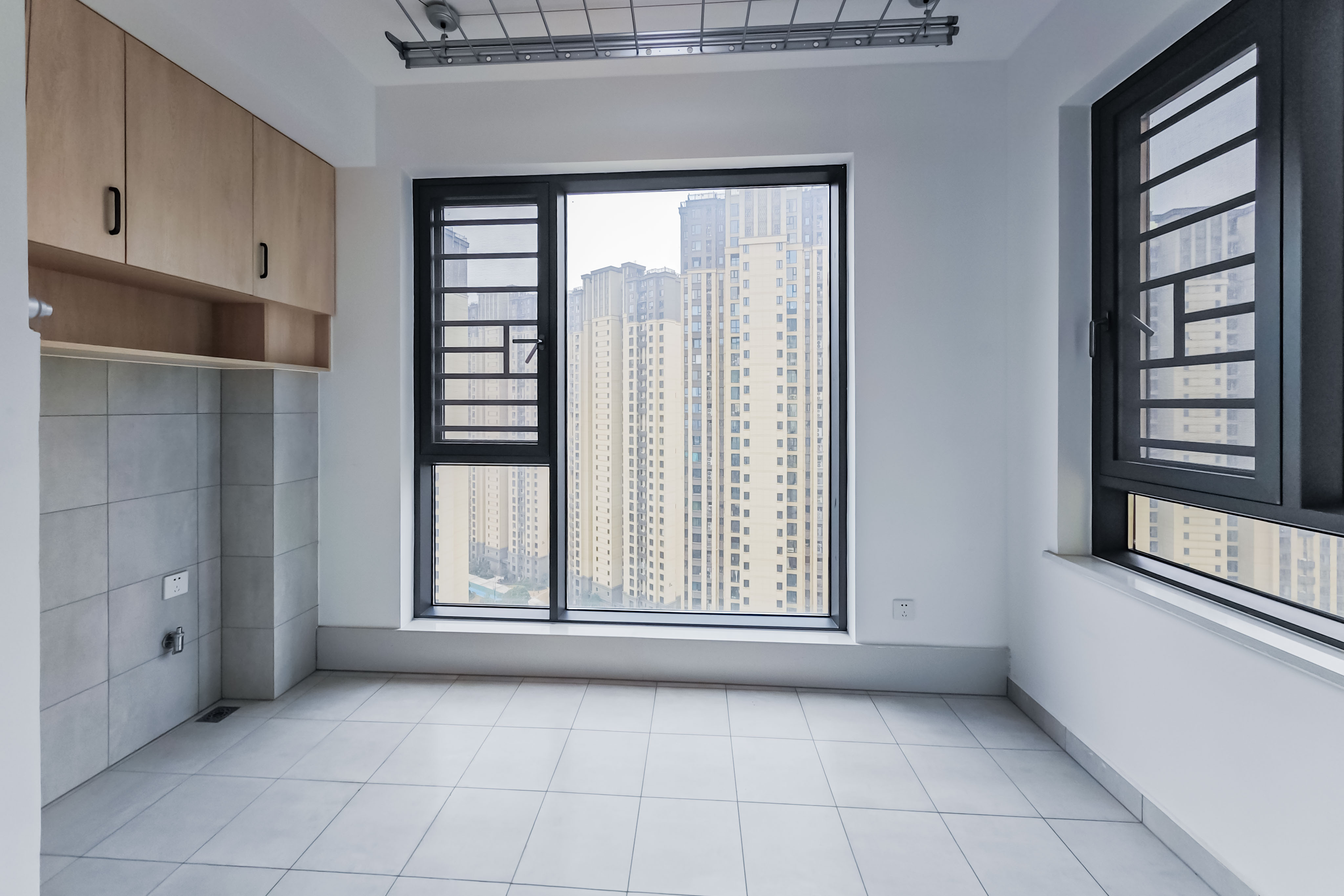 中天星耀城 4室2厅2卫 152.0万 中天星耀城 4室2厅2卫 152.0万其他