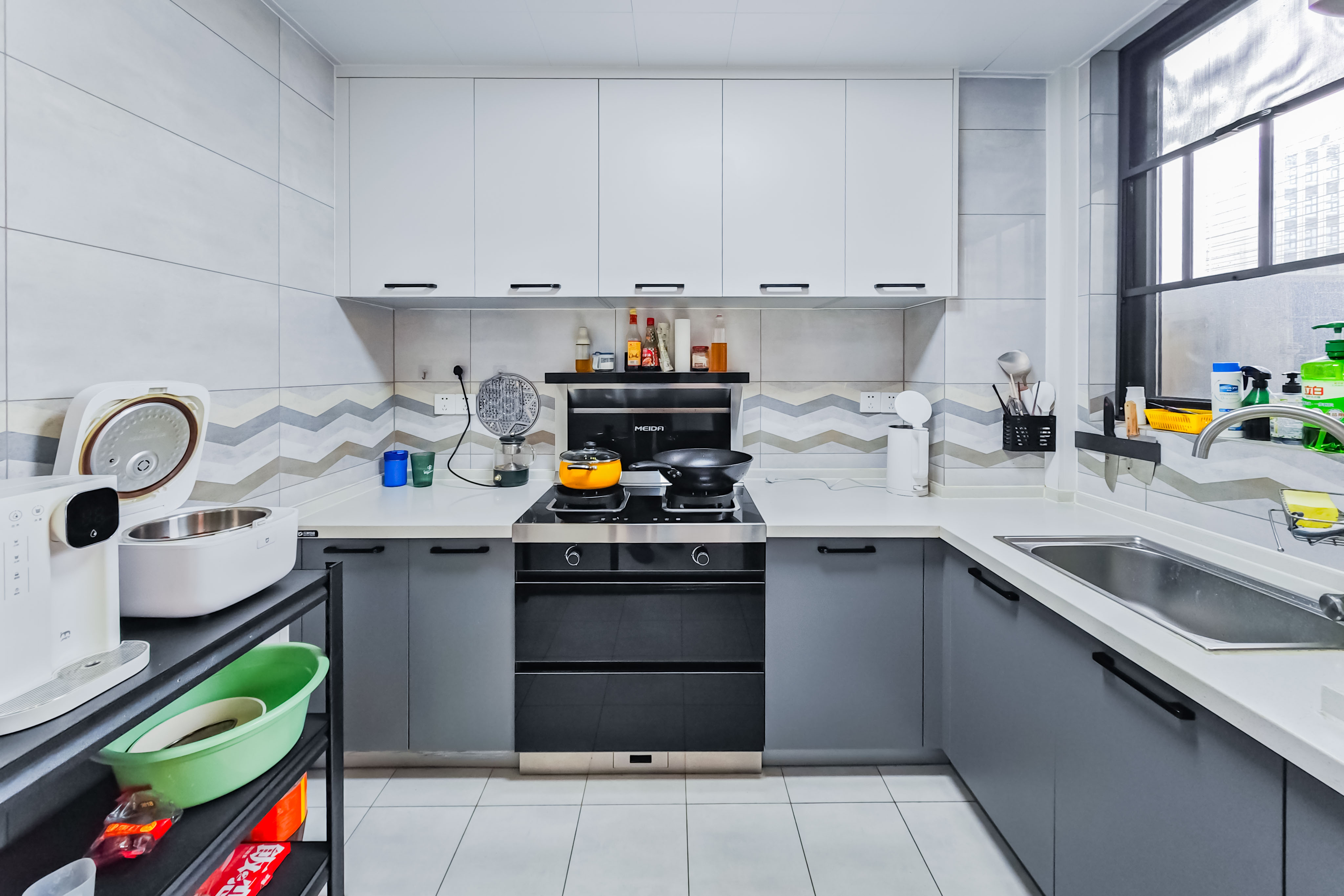 中天星耀城 4室2厅2卫 152.0万 中天星耀城 4室2厅2卫 152.0万厨房