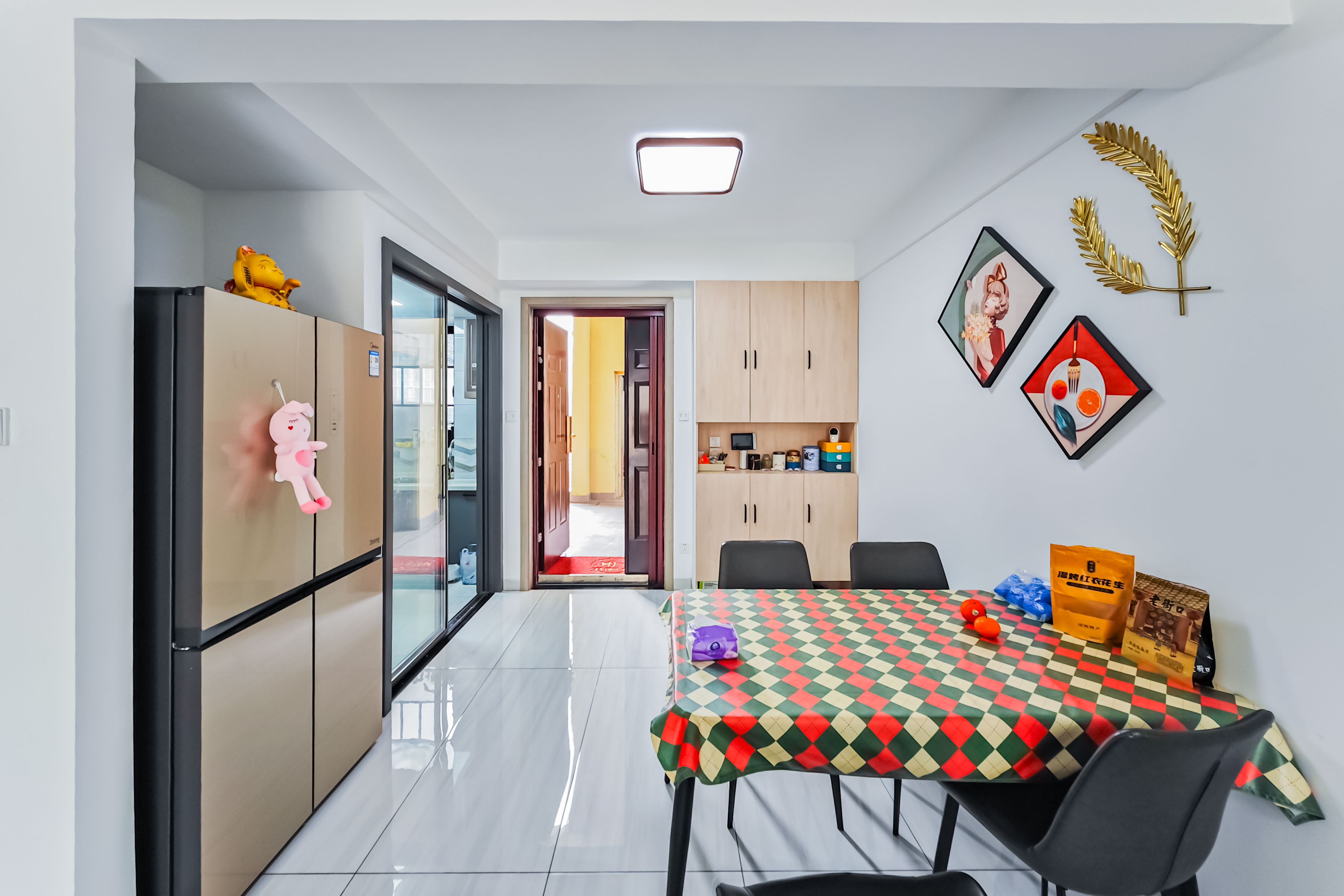 中天星耀城 4室2厅2卫 152.0万 中天星耀城 4室2厅2卫 152.0万客厅