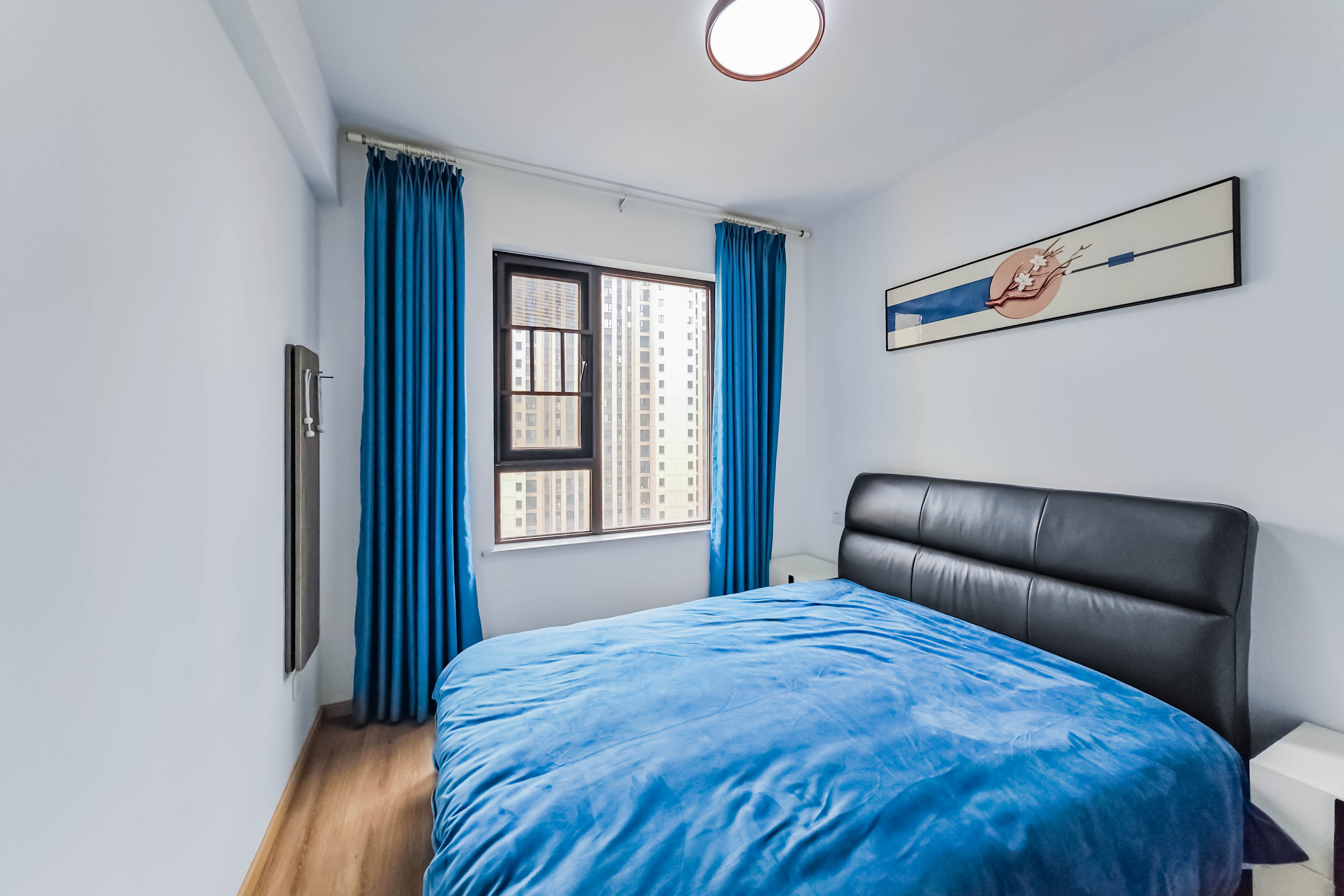 中天星耀城 4室2厅2卫 152.0万 中天星耀城 4室2厅2卫 152.0万卧室