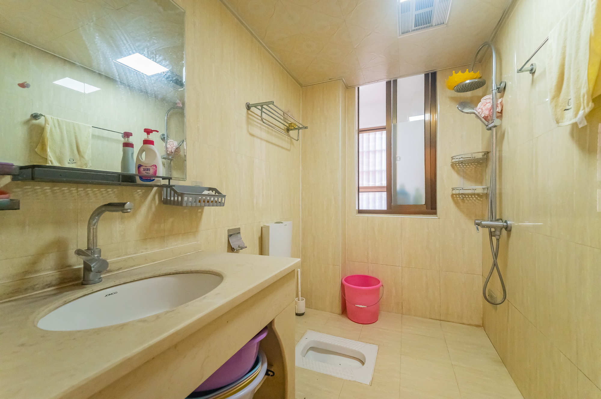 家和院  4室2厅2卫    85.8万 家和院  4室2厅2卫    85.8万卫生间