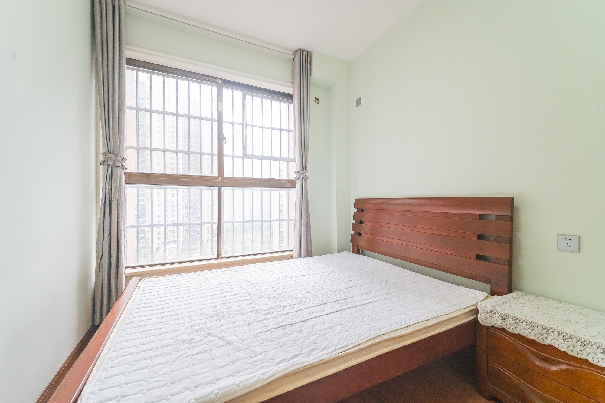 家和院  4室2厅2卫    85.8万 家和院  4室2厅2卫    85.8万卧室