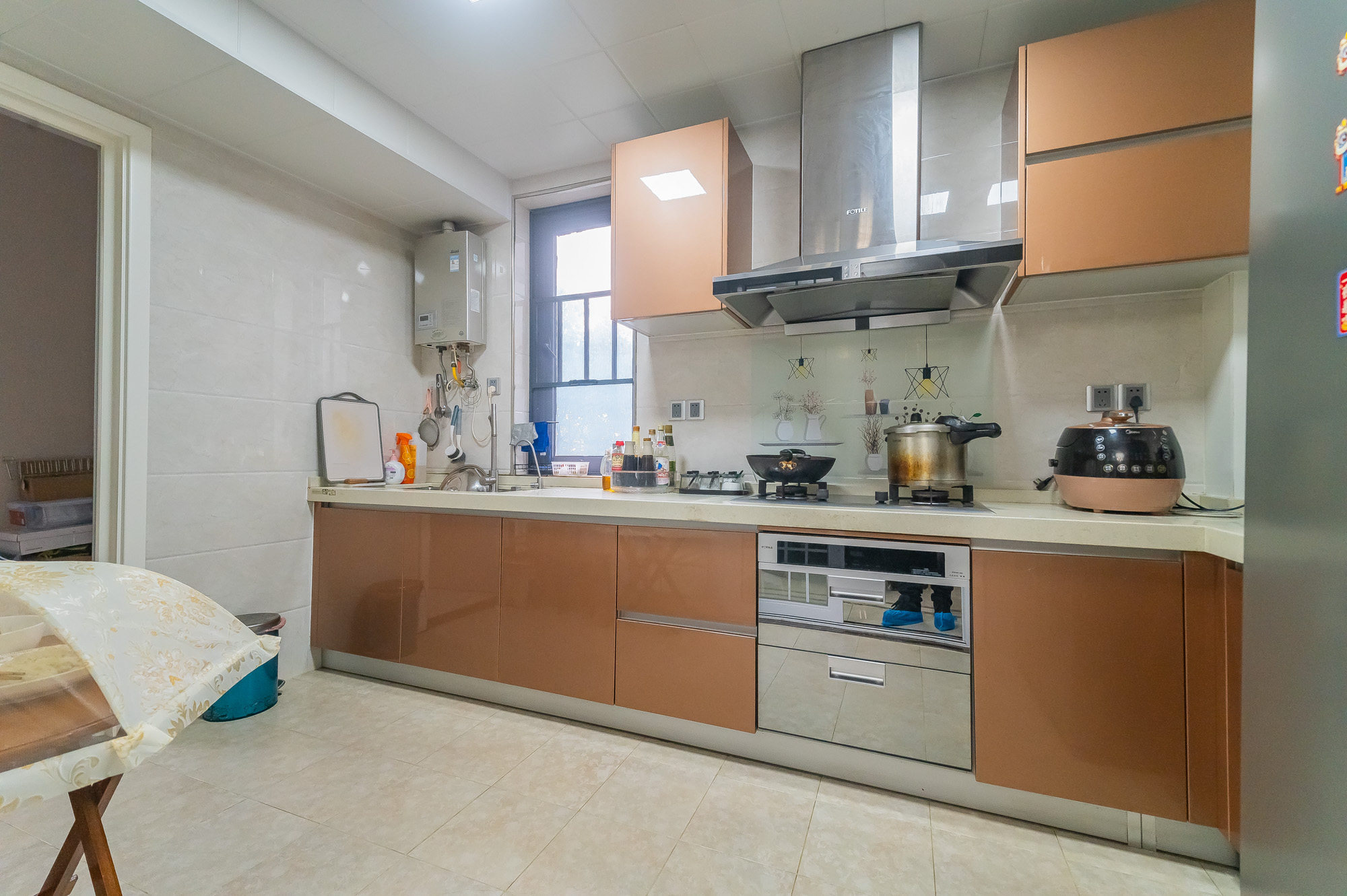 恒基凯旋门一二期  4室2厅2卫    126.0万 恒基凯旋门一二期  4室2厅2卫    126.0万厨房