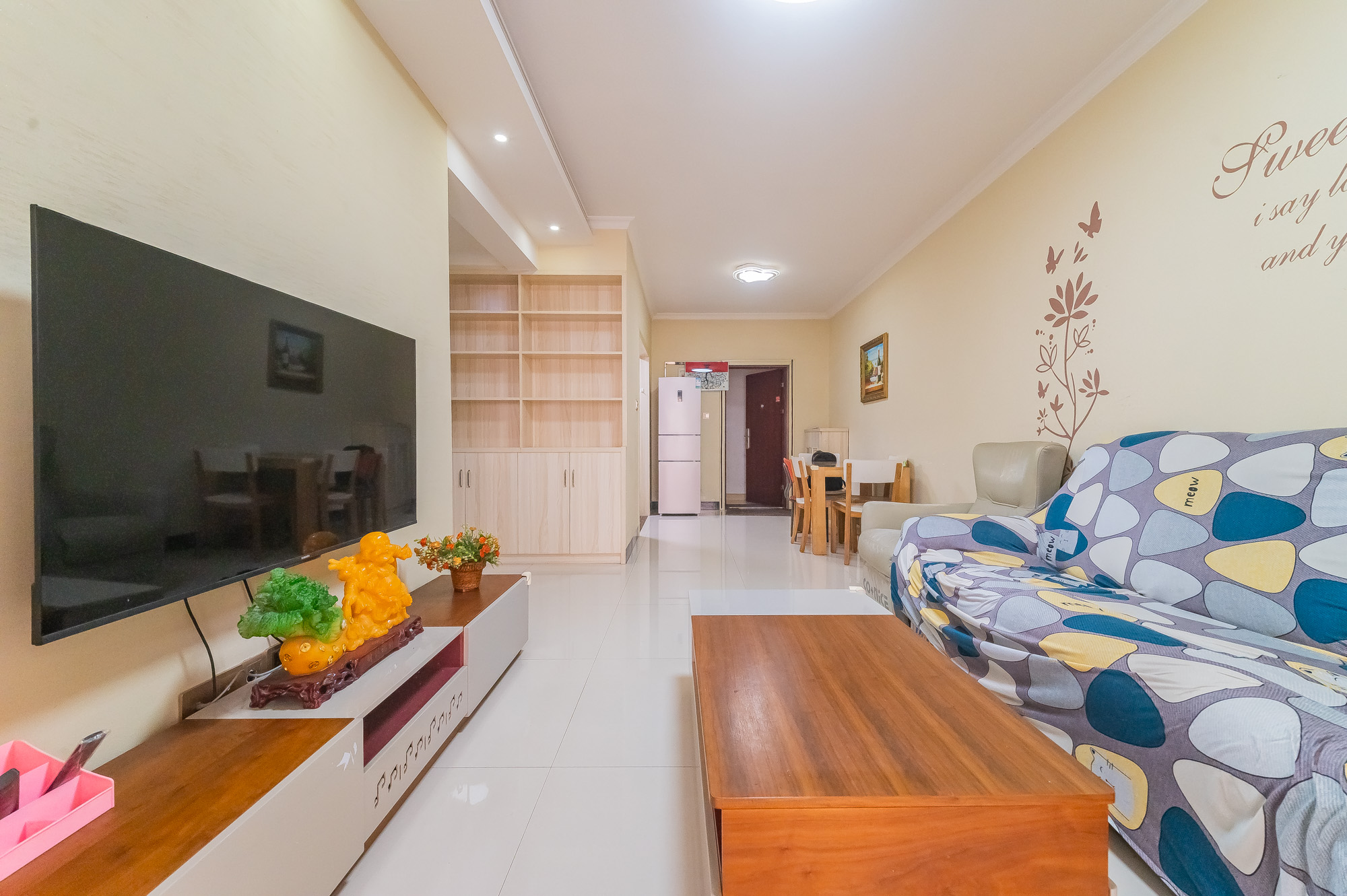 MOMA当代广场  3室2厅1卫    63.8万客厅