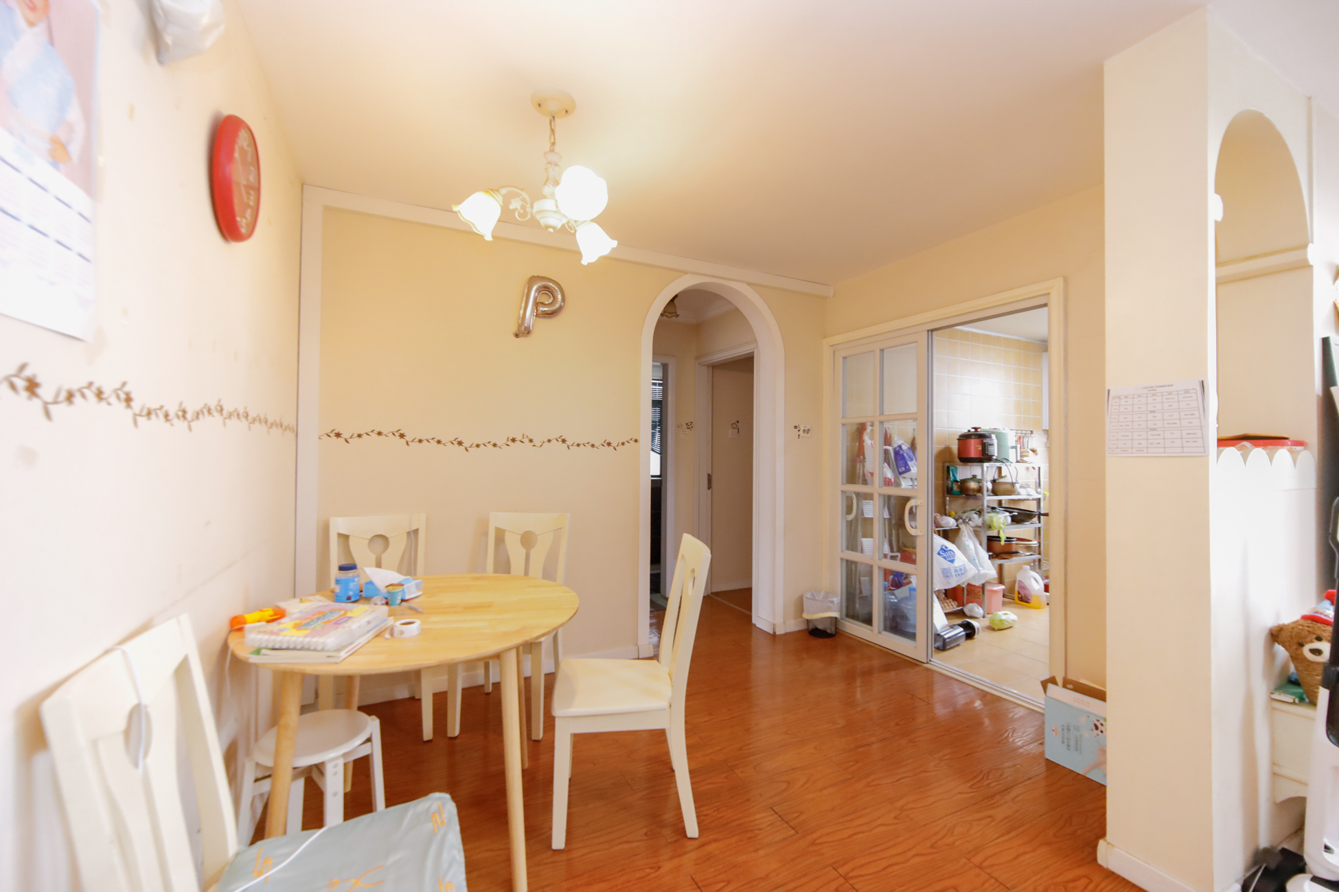 城南故事家园 4室2厅2卫 92.8万 城南故事家园 4室2厅2卫 92.8万客厅