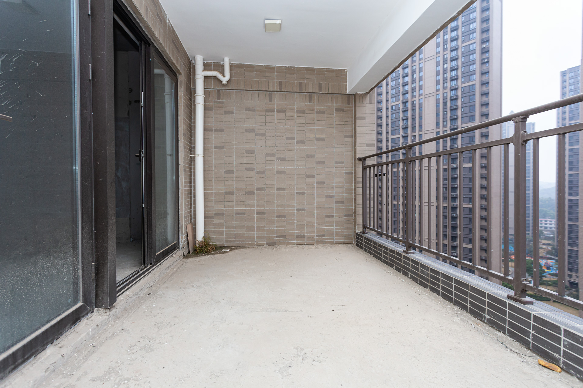 时代倾城三期 2室1厅1卫 68.0万 时代倾城三期 2室1厅1卫 68.0万阳台