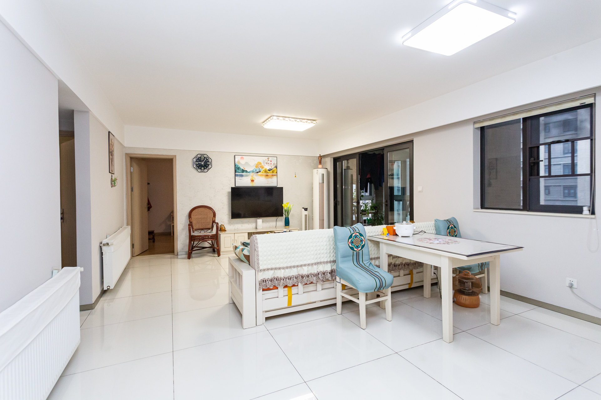 时代倾城三期  4室2厅2卫    102.0万 时代倾城三期  4室2厅2卫    102.0万客厅