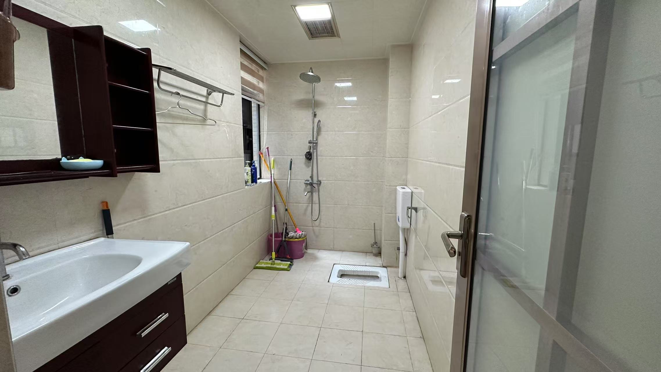 龙腾国际 3室2厅2卫 79.8万 龙腾国际 3室2厅2卫 79.8万室内图