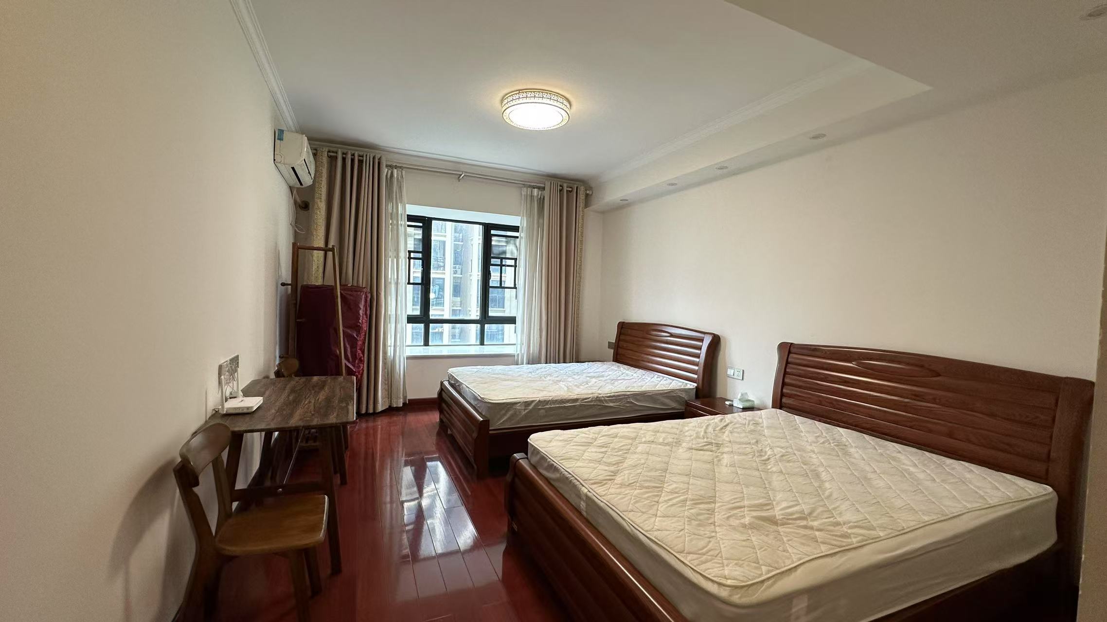 龙腾国际 3室2厅2卫 79.8万 龙腾国际 3室2厅2卫 79.8万室内图