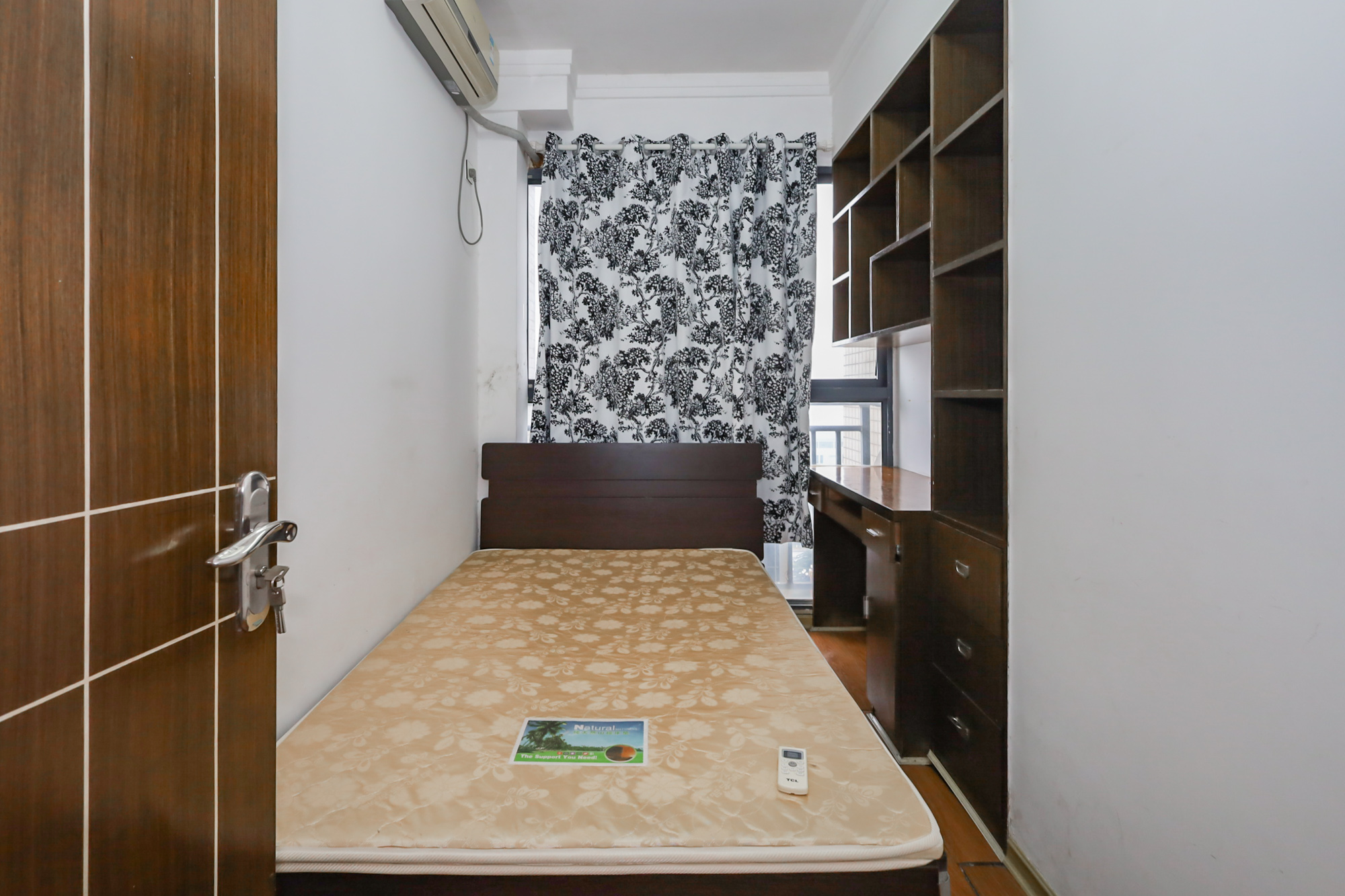 金麓国际 3室2厅1卫 75.0万 金麓国际 3室2厅1卫 75.0万卧室