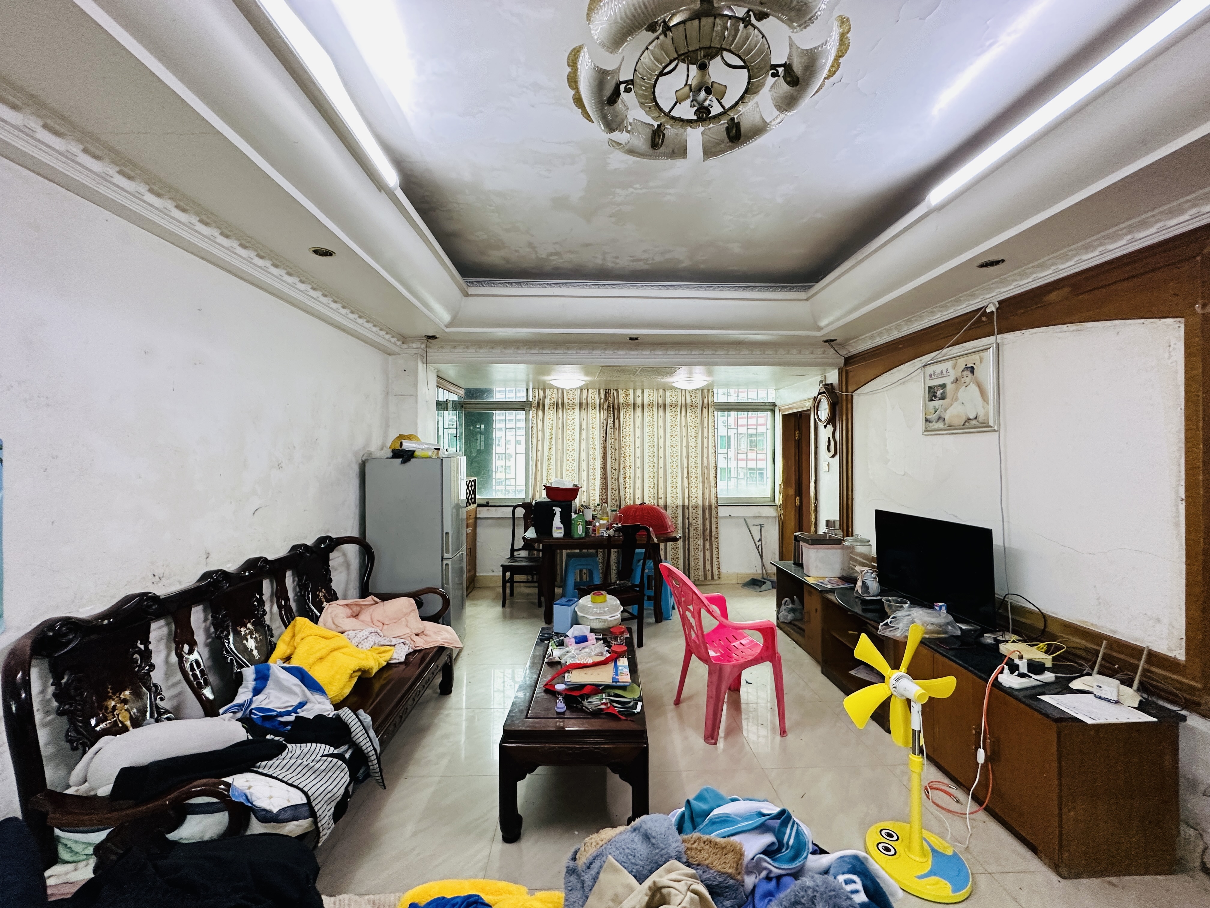 海信公寓 3室2厅1卫 75.0万 海信公寓 3室2厅1卫 75.0万客厅