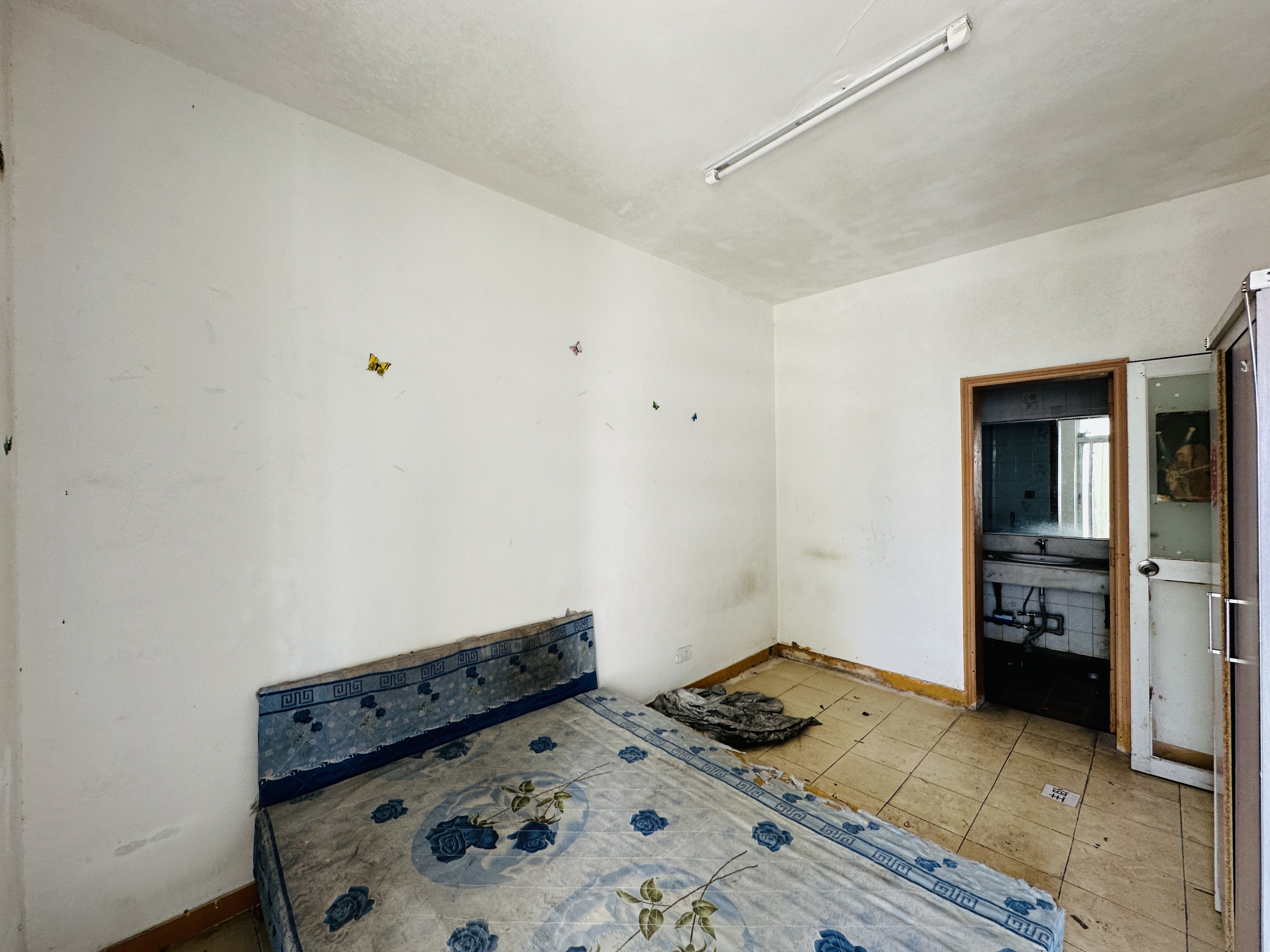 九都大厦 1室1厅1卫 113.0万 九都大厦 1室1厅1卫 113.0万卧室